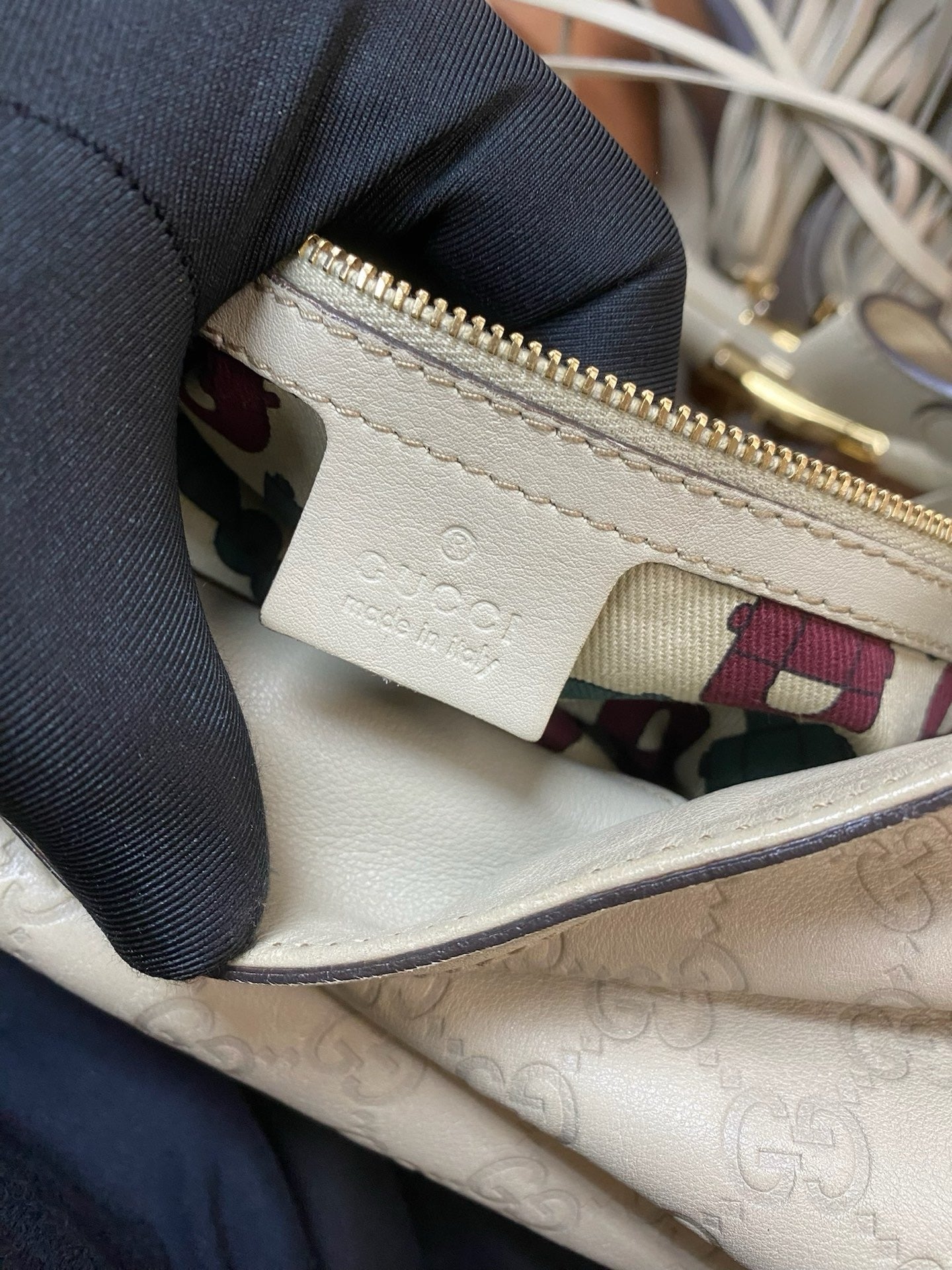 J2956 Gucci Shoulder Bag indy Leather Shoulder Bag Ivory Hobo Tassel Bamboo | Pre-Owned Ivory Plain Leather