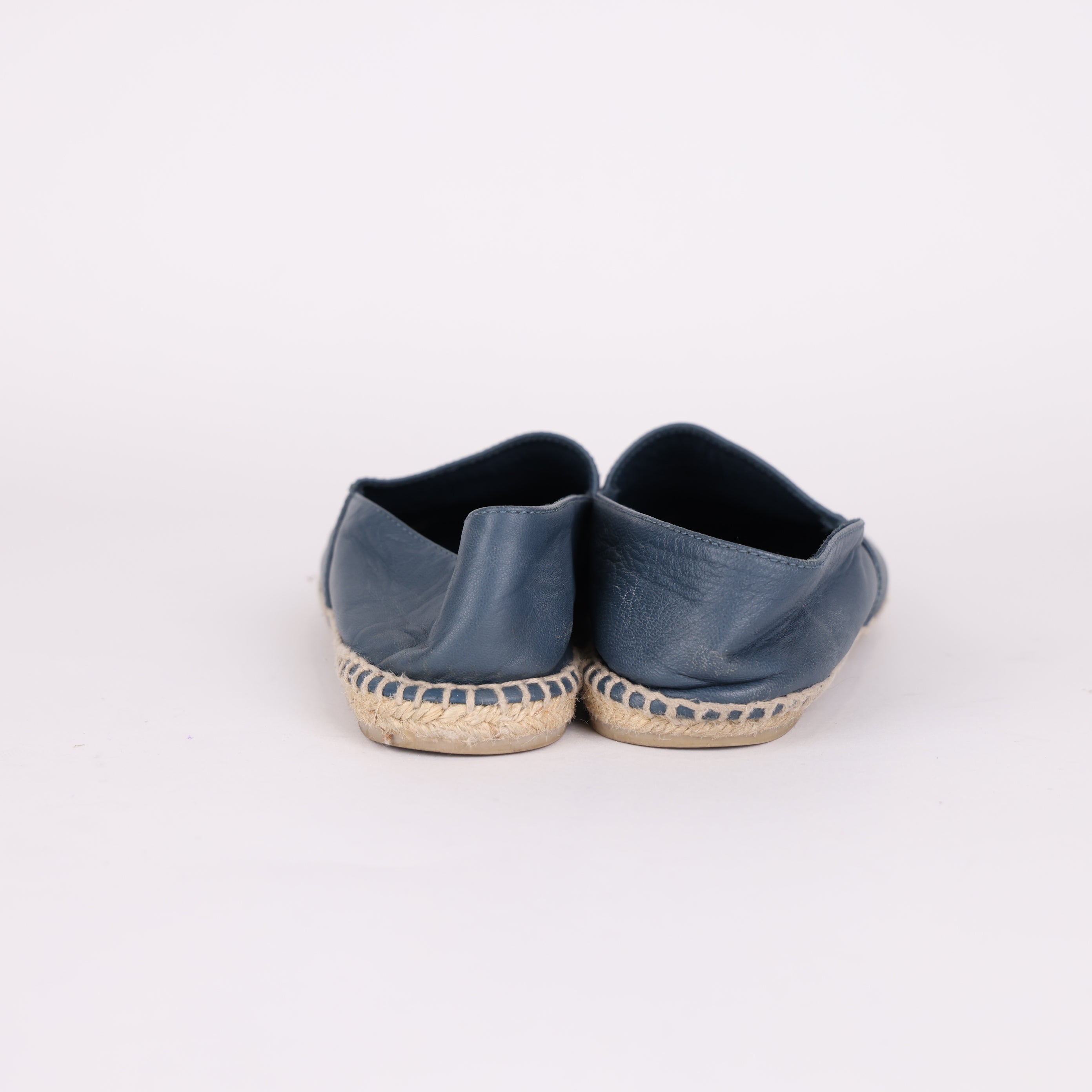 PRE OWNED- Chanel blue and red double C fisherman shoes size EU37/ UK4