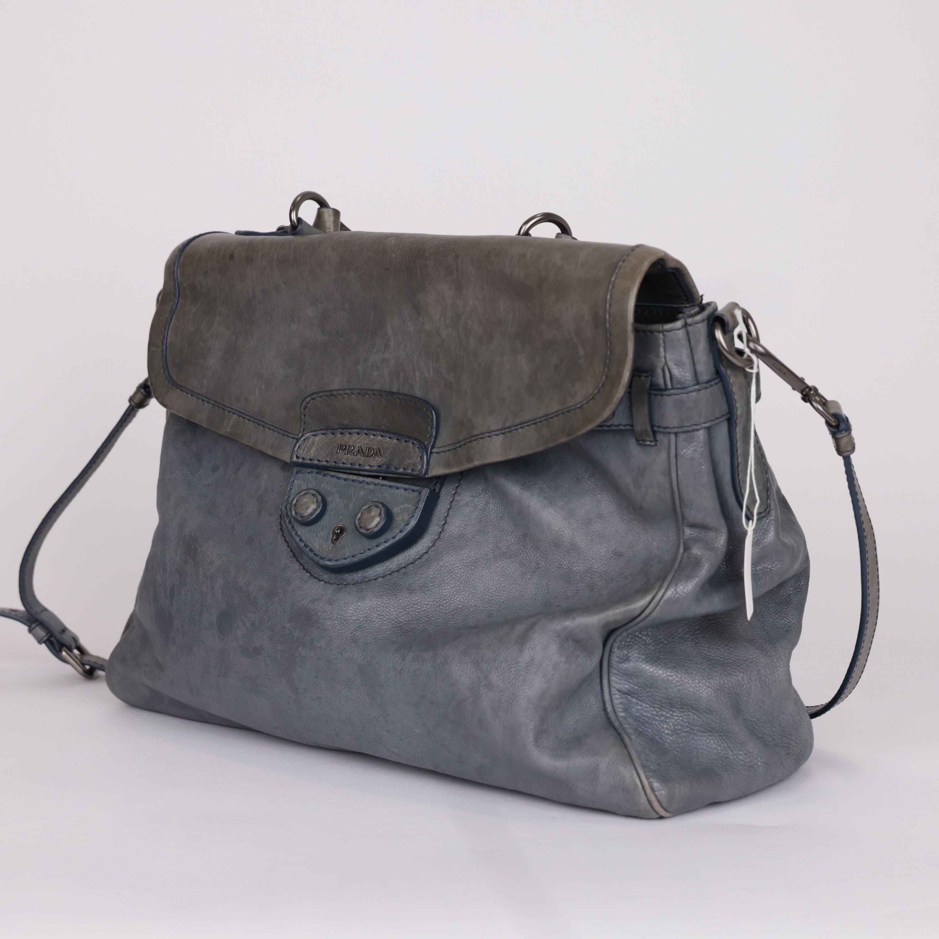 PRE OWNED-Prada Leather handbag