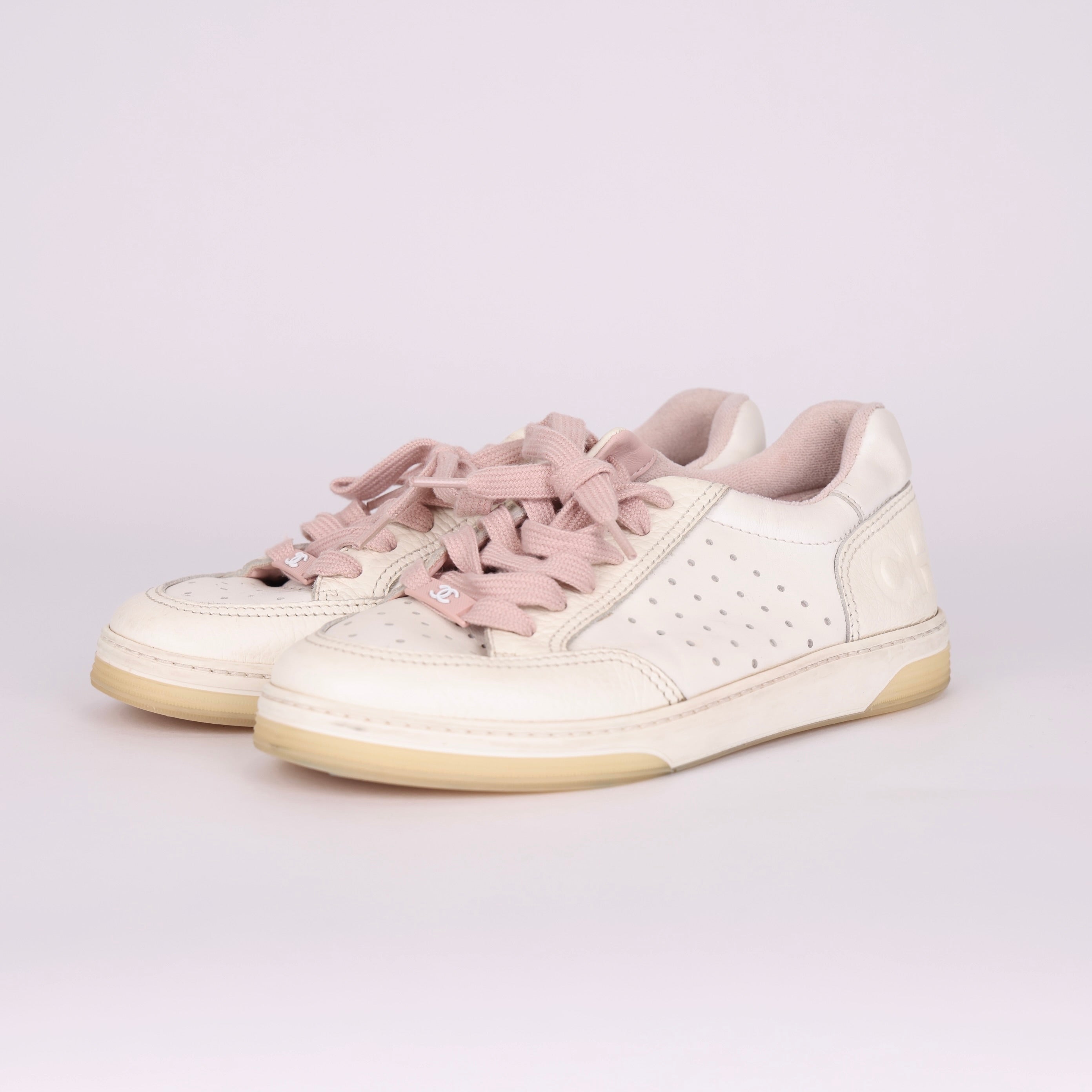 PRE OWNED- Chanel 22P White Leather Pink CC Flat Lace Up Tie Runner Trainer Sneaker 38