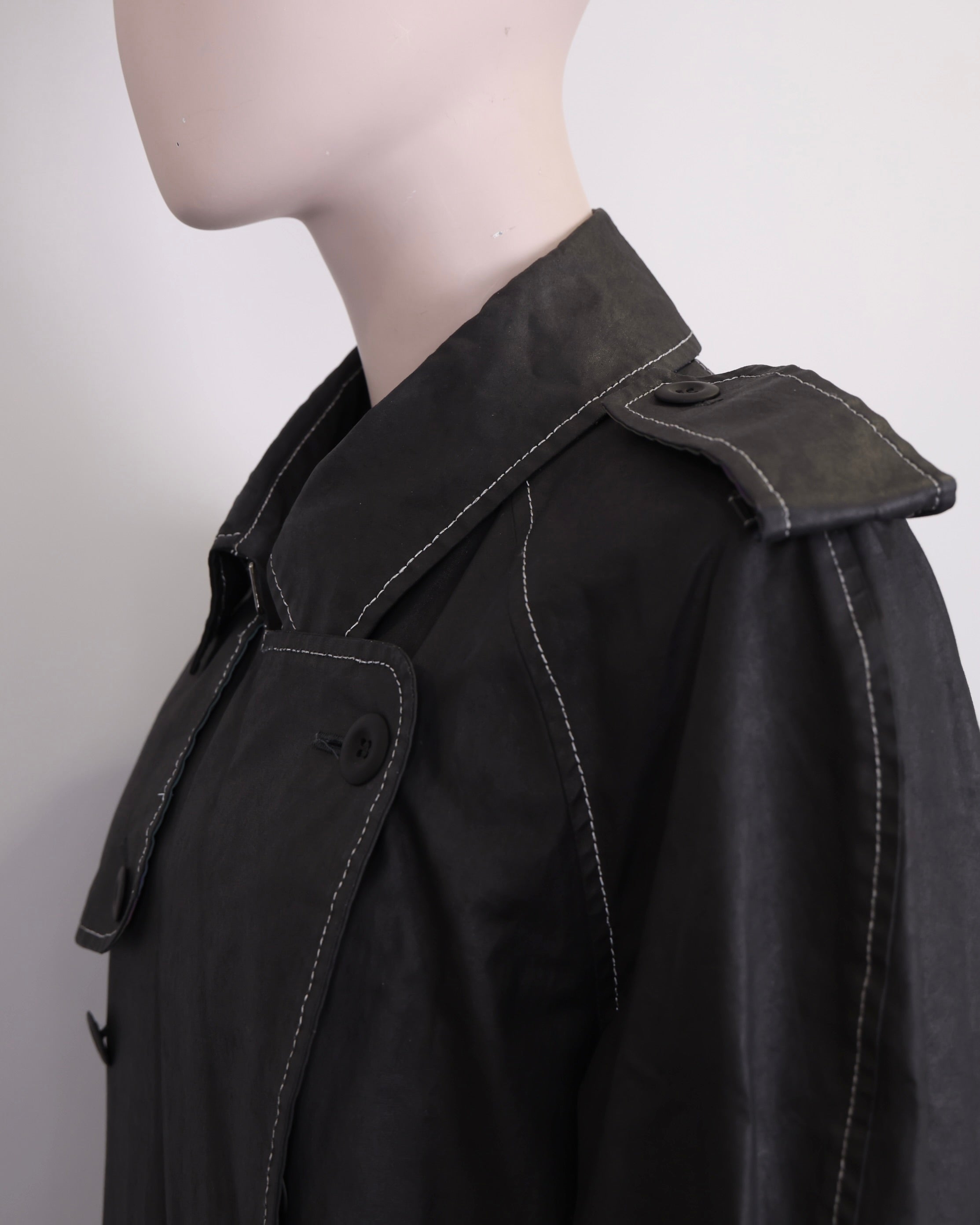 PRE OWNED- MAISON MARGIELA TRENCH COAT Size 6