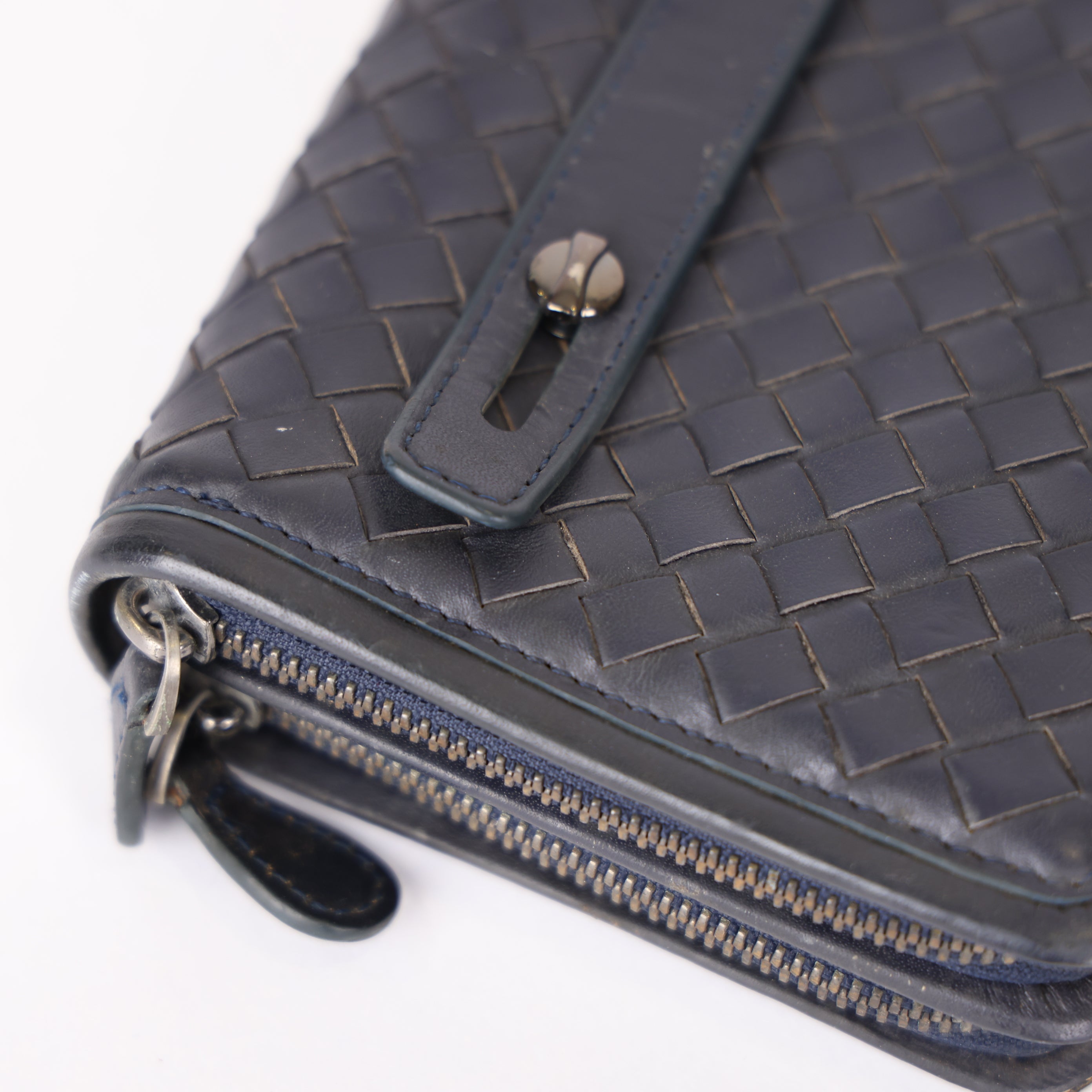 PRE OWNED- Bottega Veneta Black Intrecciato Wallet J0562W32143