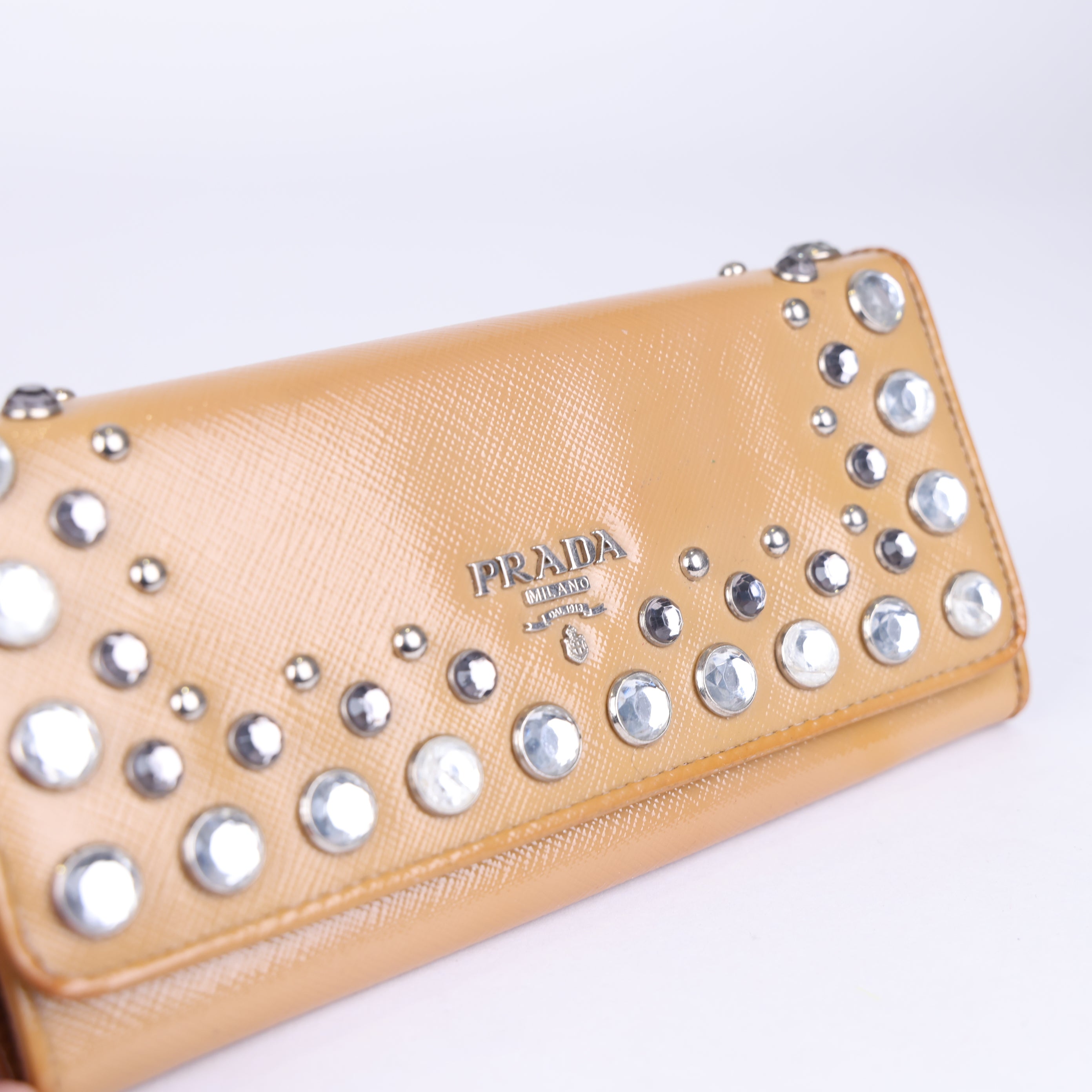 J0708W22124 PRADA Crystal-Embellished Wallet with Metal Logo- Pre Owned