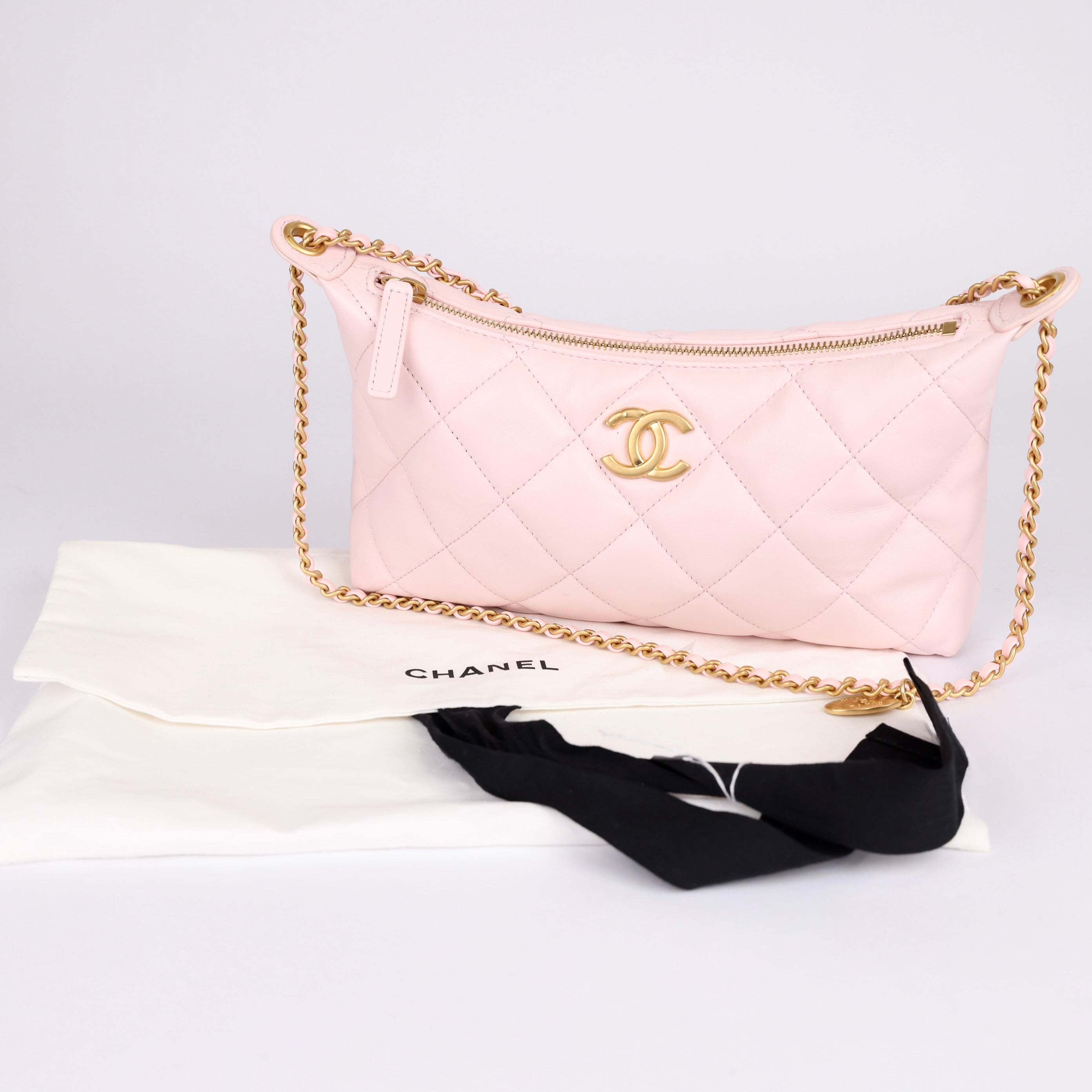 Chanel HOBO HANDBAG Light Pink- Pre Owned