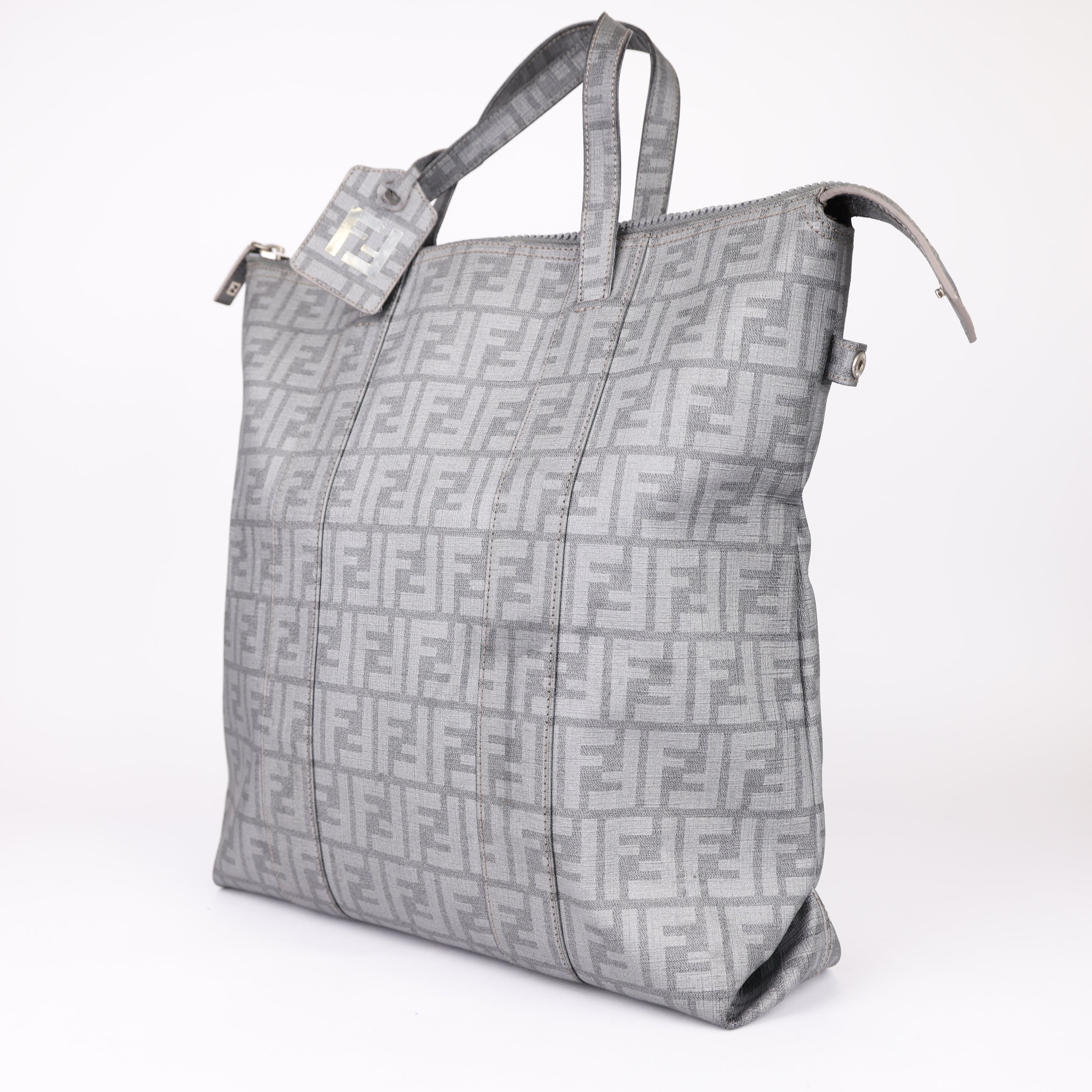 JO784 Fendi 2000s Zucca Grey Tote Bag - Pre Owned