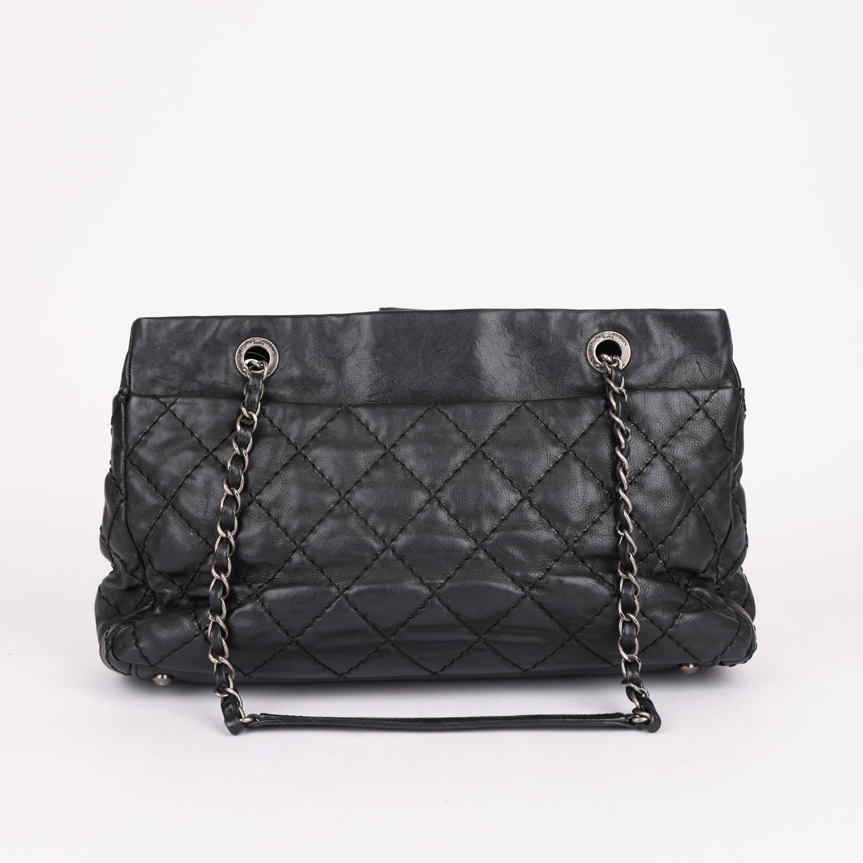 J0904 CHANEL 2012-2013 Medium CC Quilted Calfskin Stitch It tote bag- Pre Owned