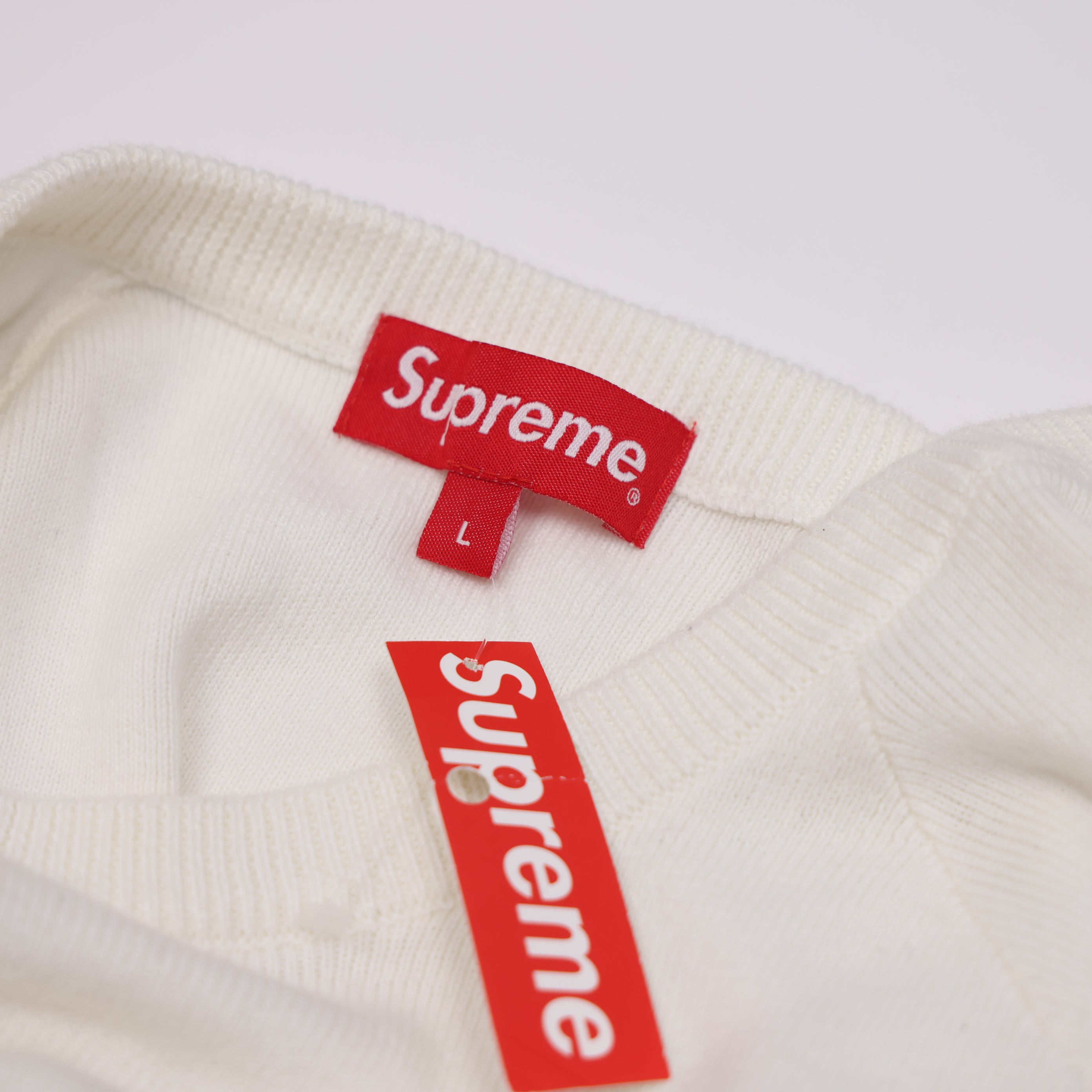 J0941 Supreme Striped Raglan Sweater White Men's SIZE L SS18- Pre Owned