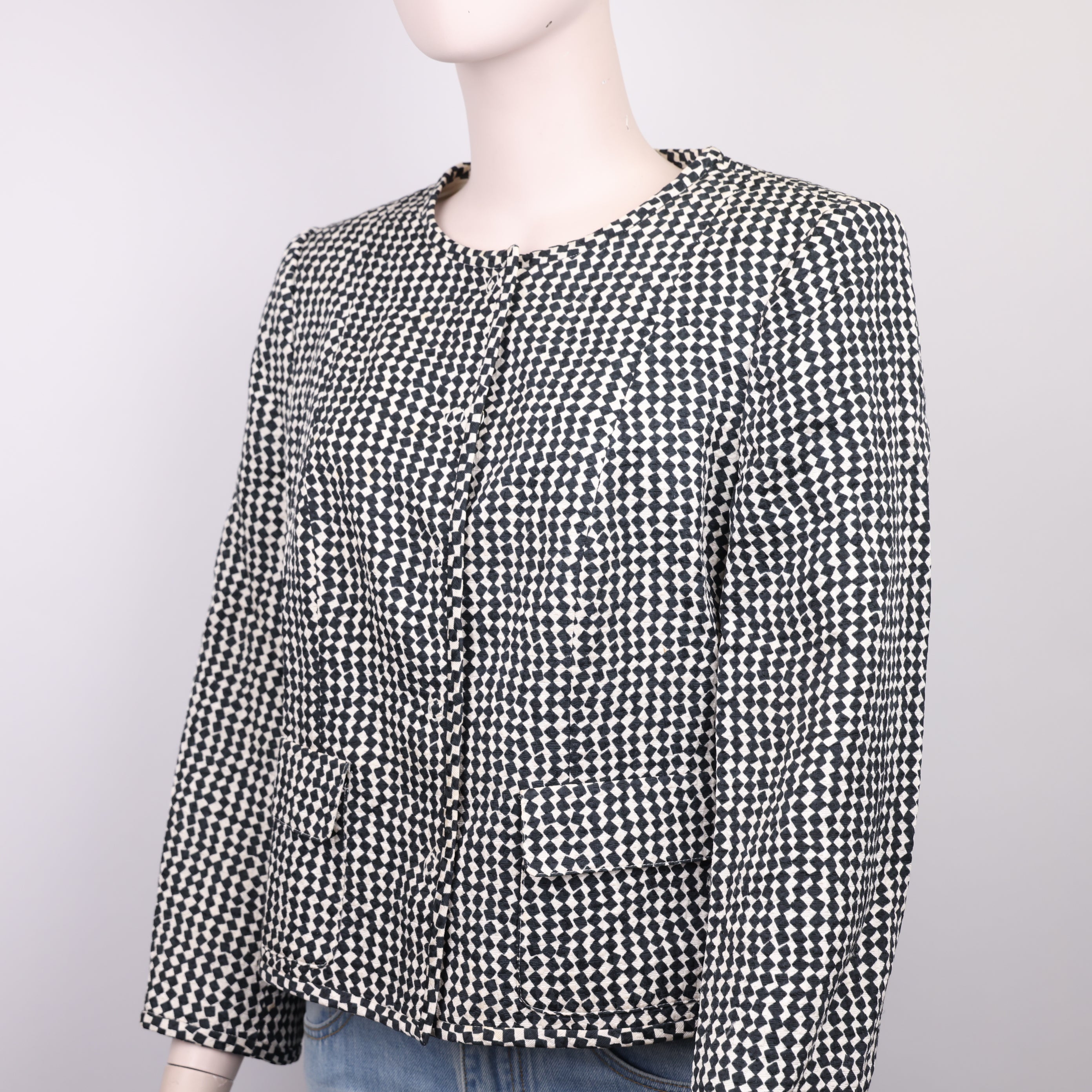 J1848 ARMANI Black and White Small Check Jacket Size 44- Pre Owned