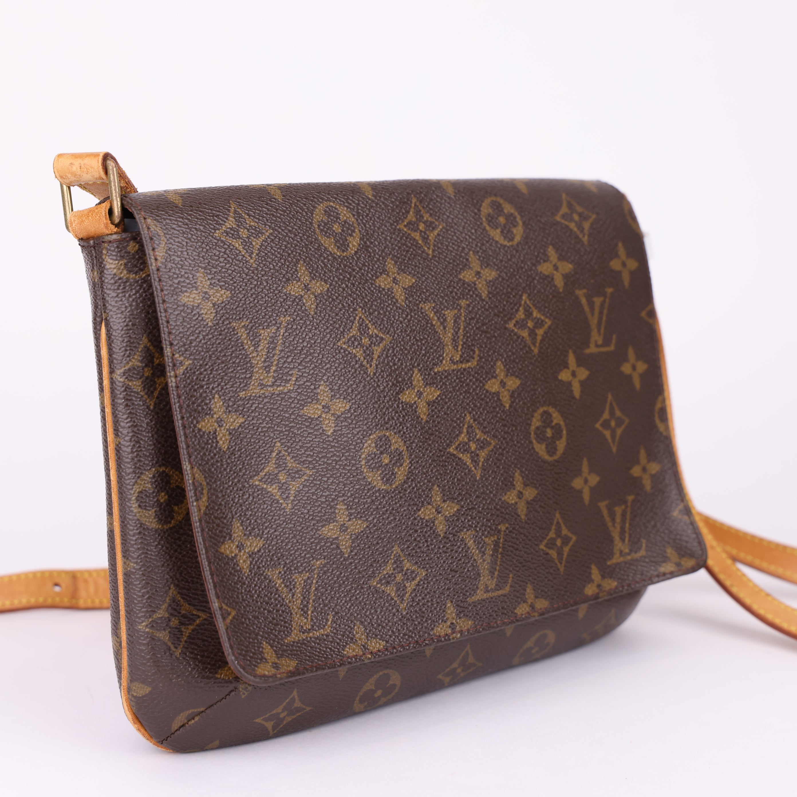 J1844 Louis Vuitton Monogram Musette Tango Bag- Pre Owned
