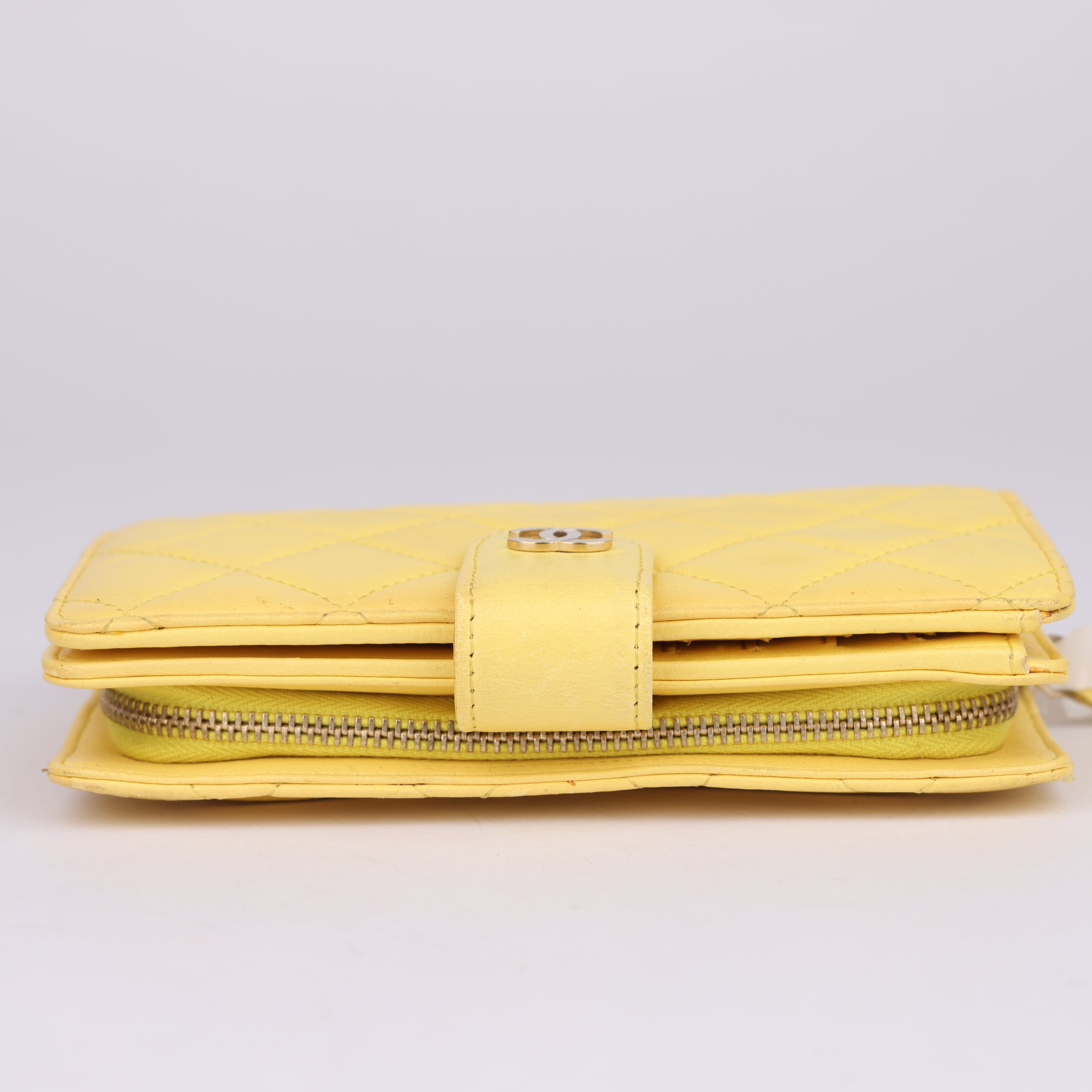 J1668 Chanel CC French Wallet Quilted Lambskin- Pre Owned