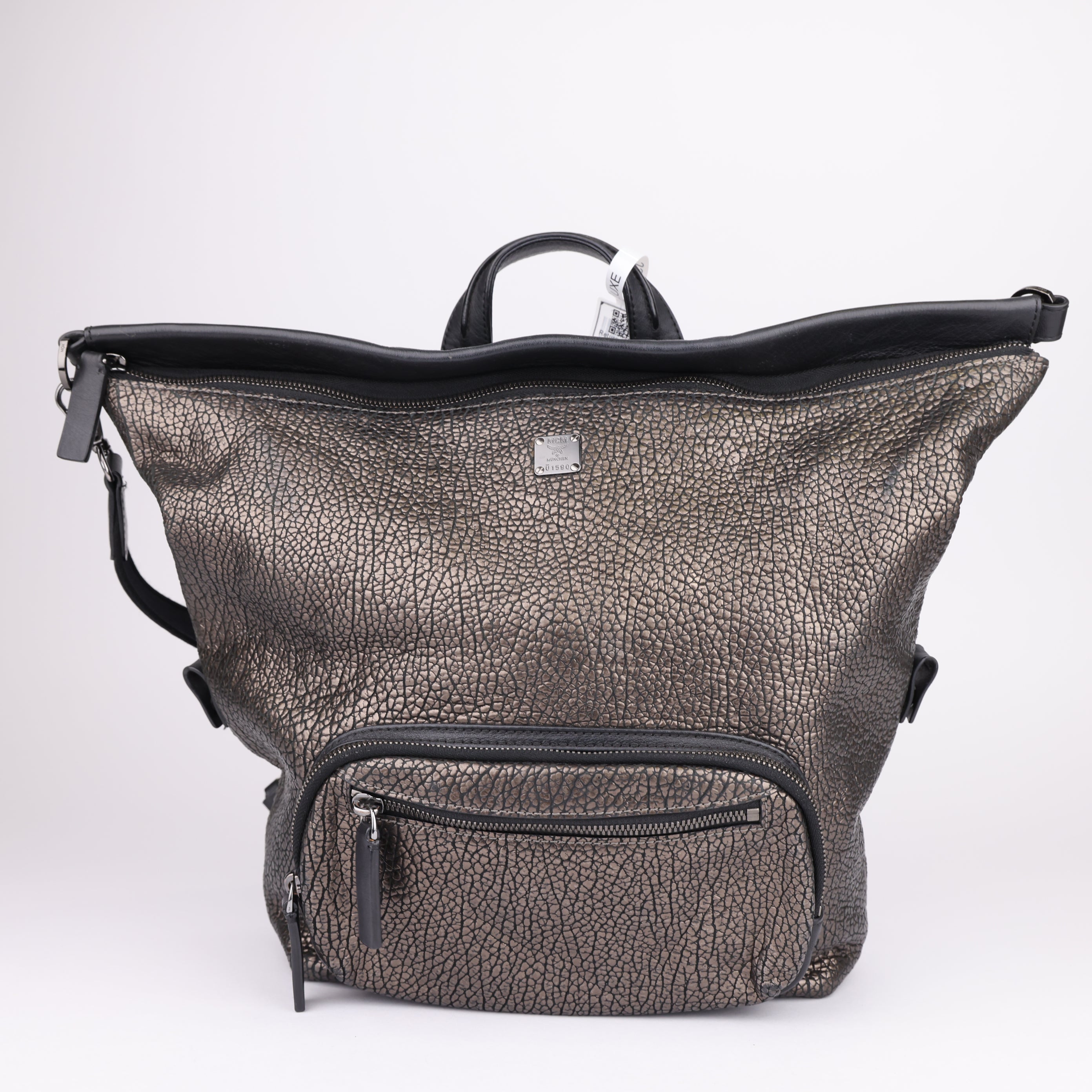 J1654 MCM Logo Plate Leather Backpack Leather Backpack- Pre Owned