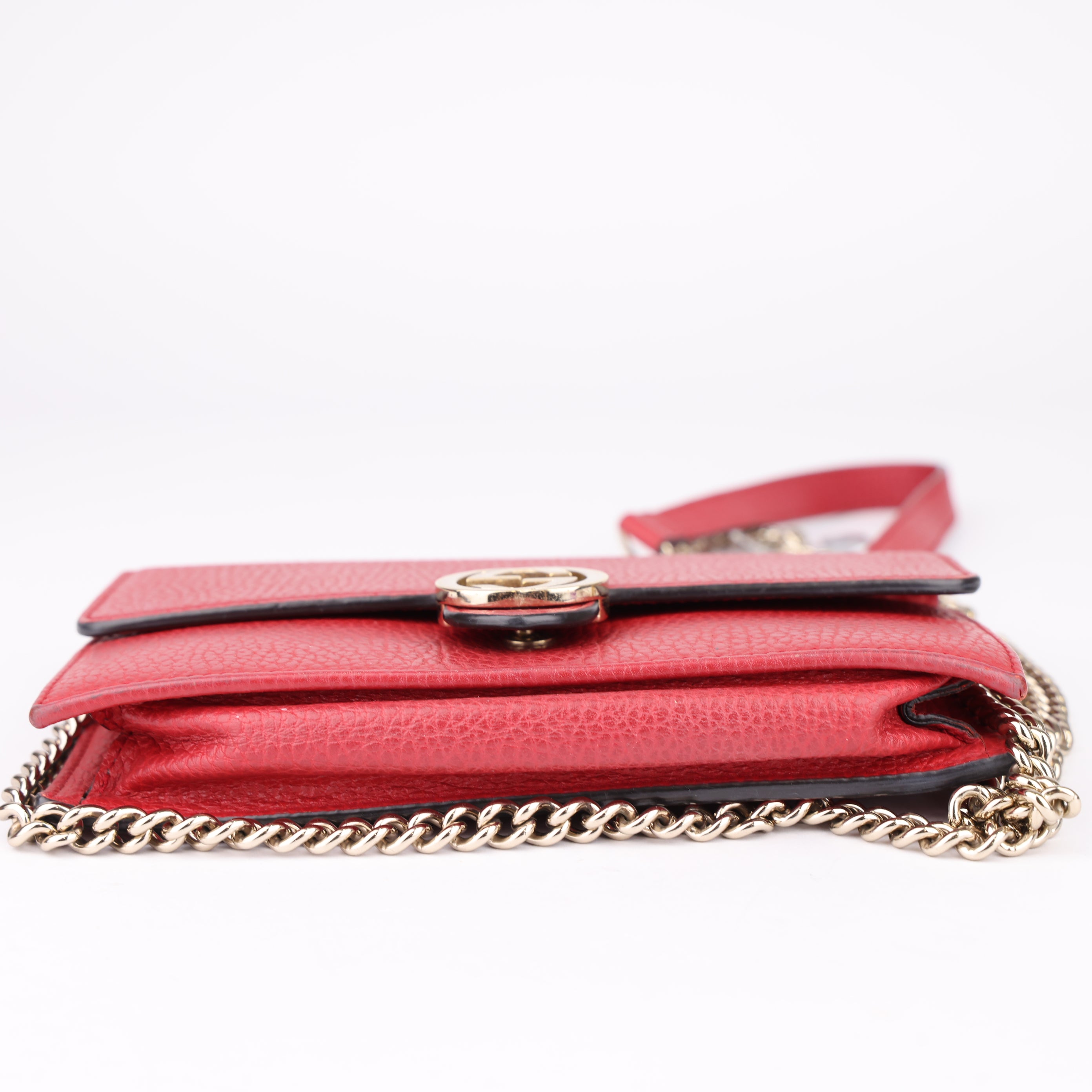 J1572 Gucci Interlocking GG Crossbody Chain Wallet Red in Leather- Pre Owned