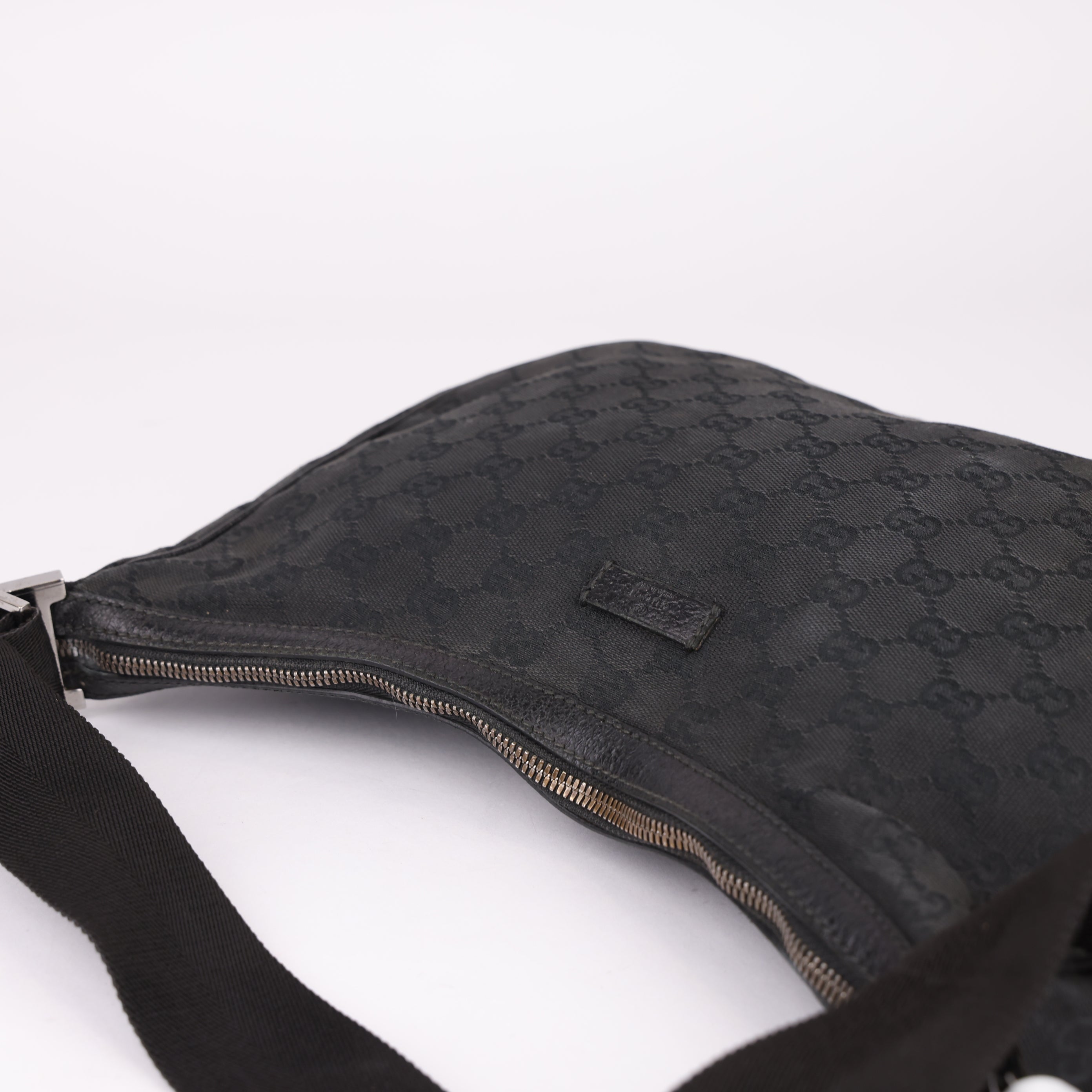 J1592 Gucci Black GG Canvas Crossbody Bag- Pre Owned