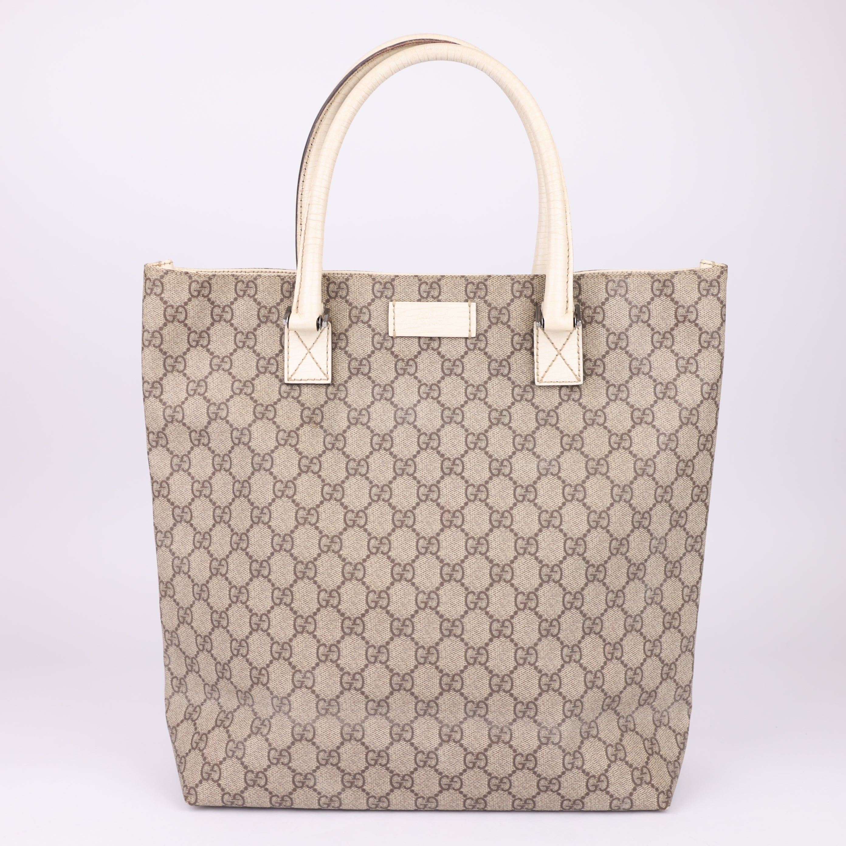 J1594 Gucci GG Supreme Tote Bag- Pre Owned