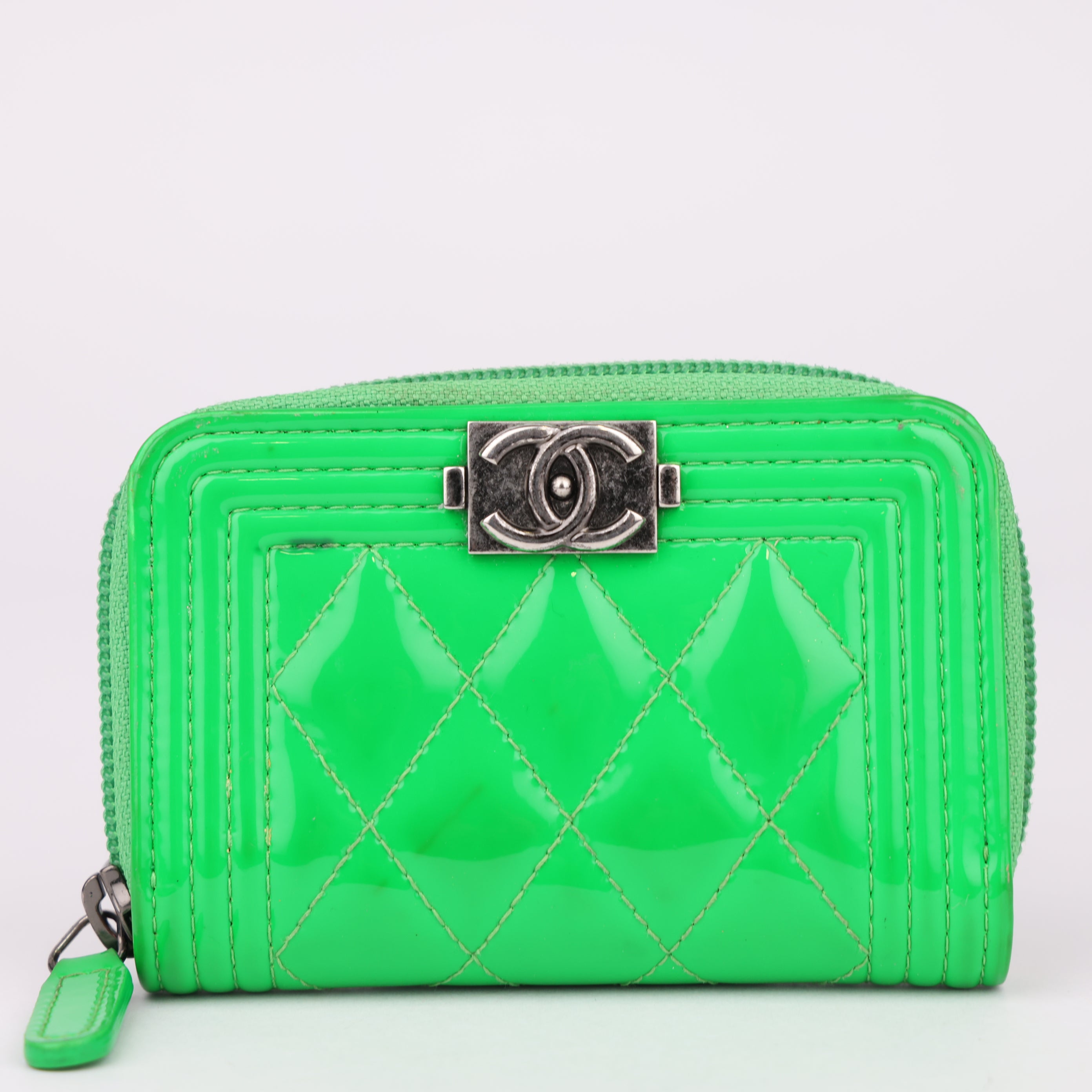 J1557 Chanel Zipper Pull Lock Charm- Pre Owned