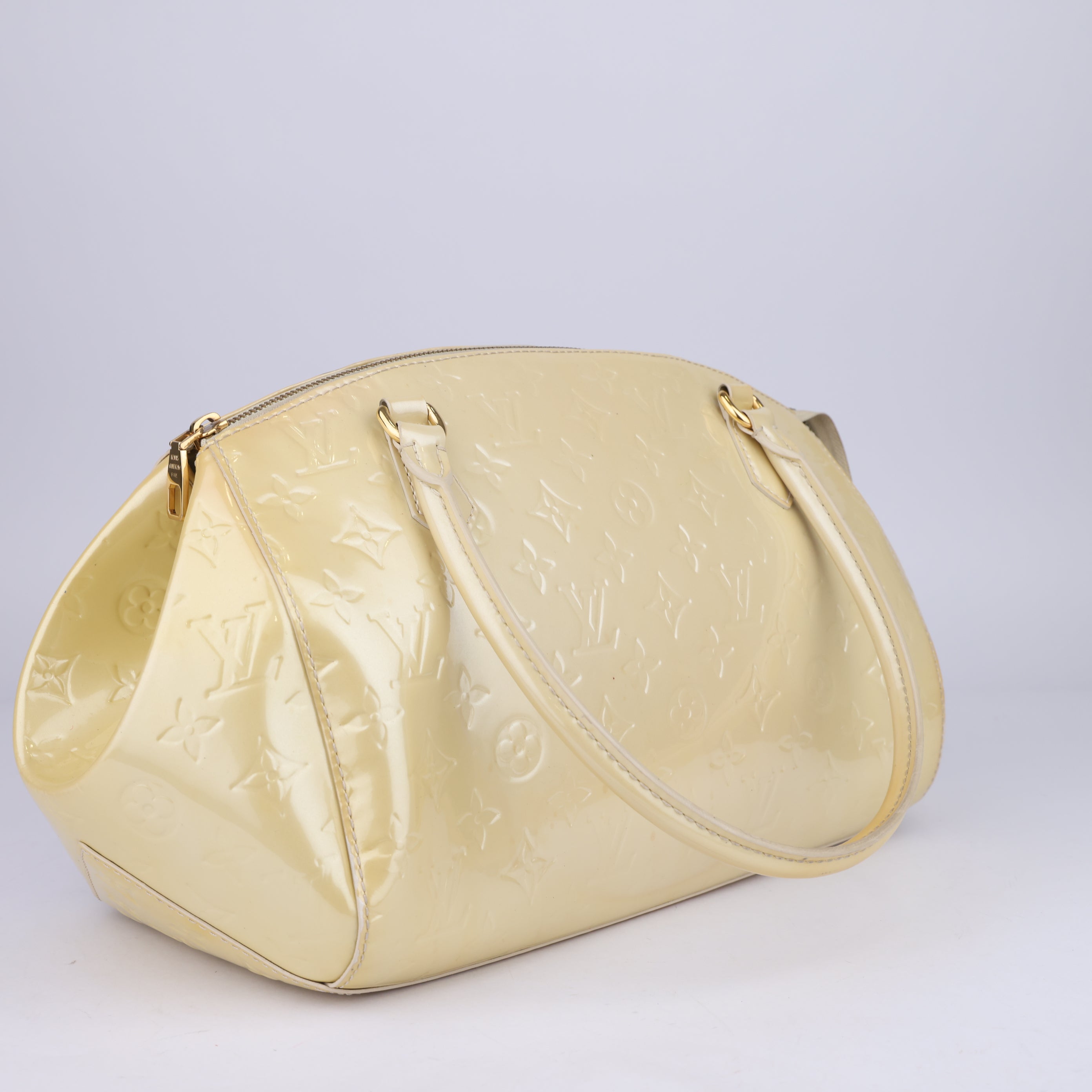 J1480 Louis Vuitton Pearly Beige Monogram Vernis- Pre Owned