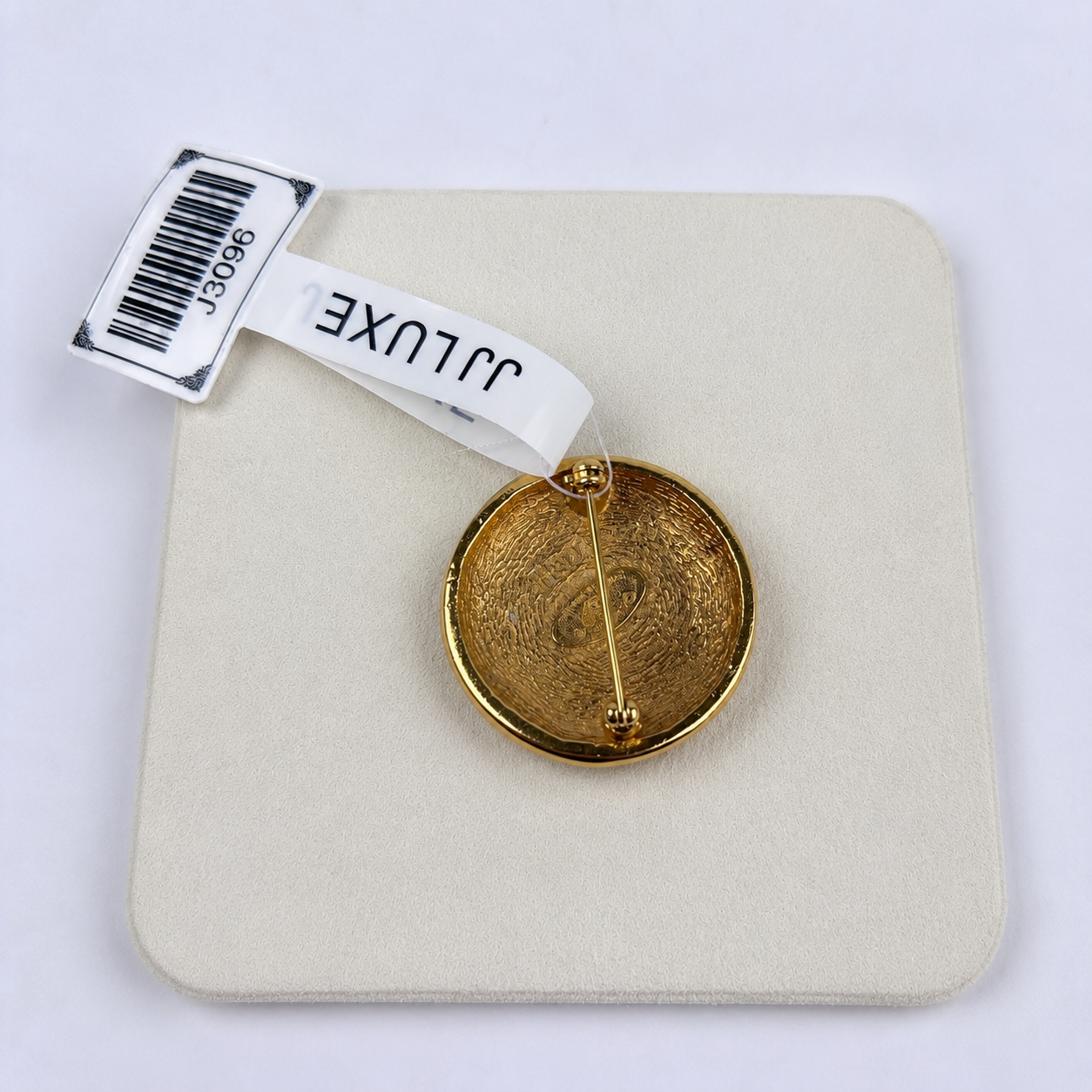 Chanel Round CC Sunburst Brooch J3096 | Pre-Owned Good Gold-Tone Metal