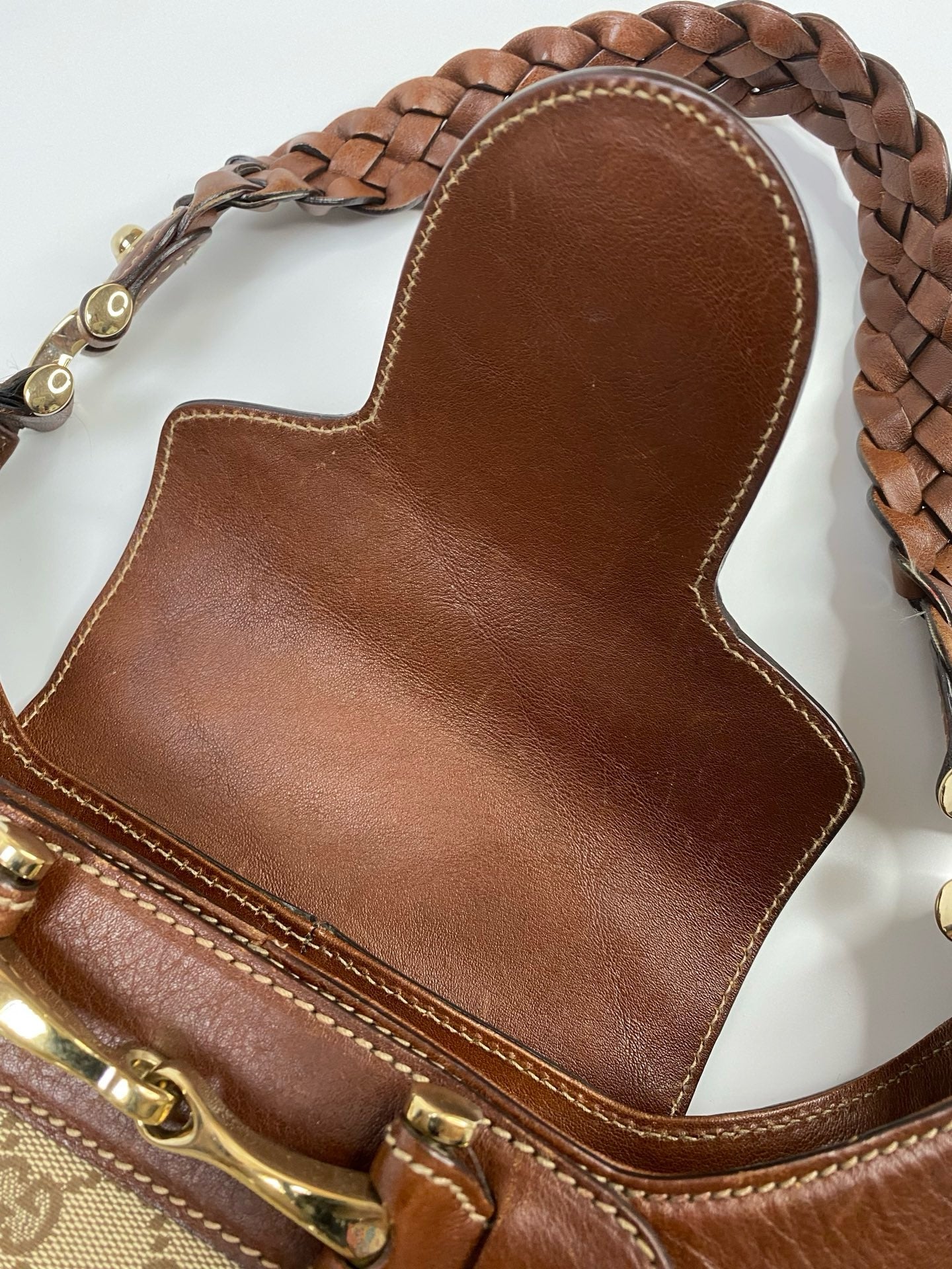 J2860 Gucci Shoulder Bag Beige/Brown GG Canvas Horsebit Shoulder Bag | Pre-Owned Beige / Brown Canvas GG Monogram