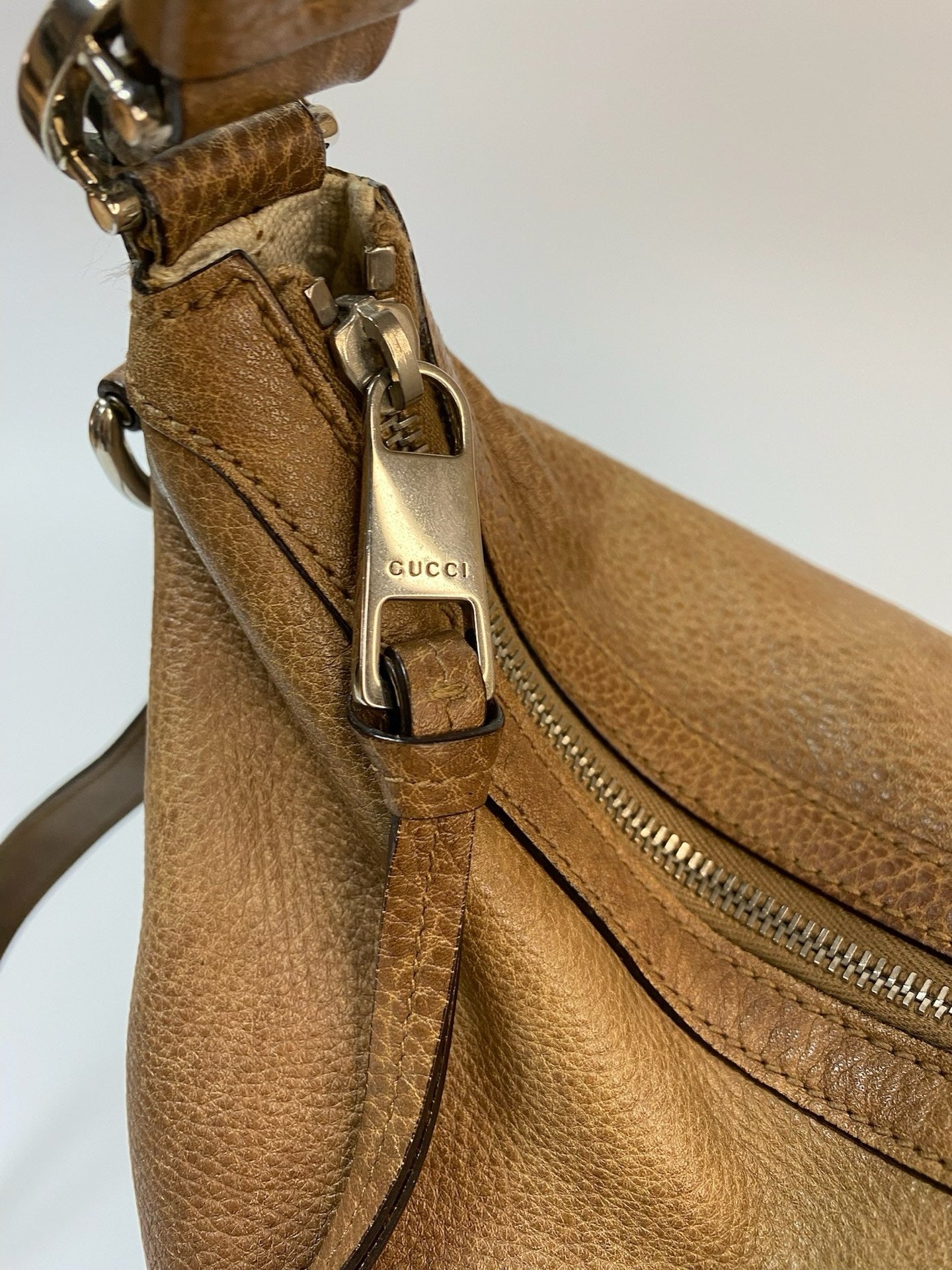 J2948 Gucci Shoulder Bag 2000s Miss GG shoulder Bag | Pre-Owned GG monogram Canvas