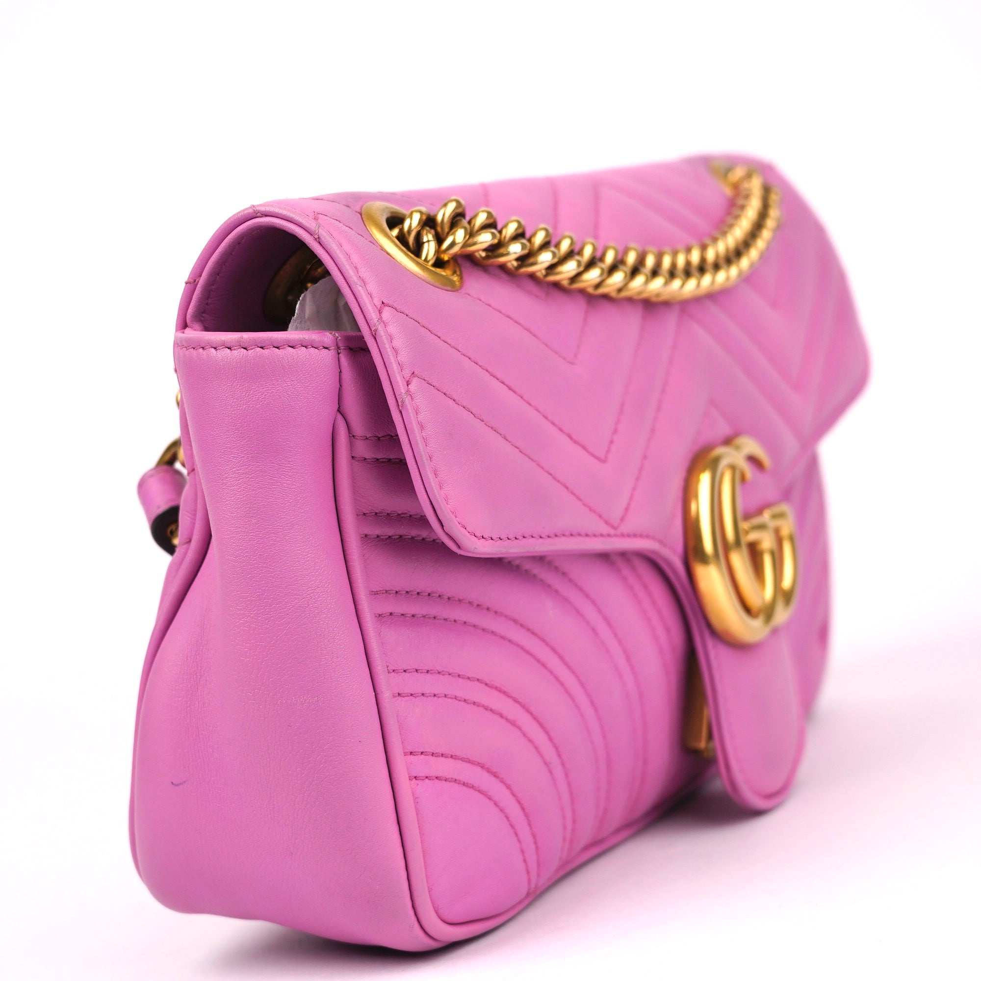 J1377 Gucci GG Marmont Medium Matelassé Shoulder Bag- Pre Owned