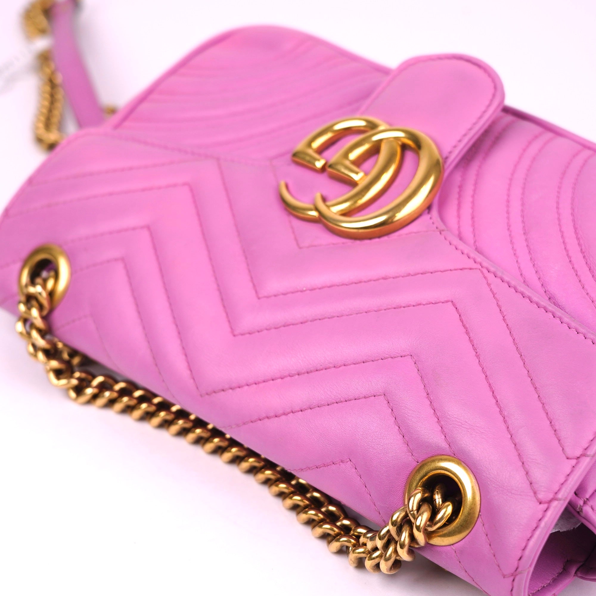 J1377 Gucci GG Marmont Medium Matelassé Shoulder Bag- Pre Owned