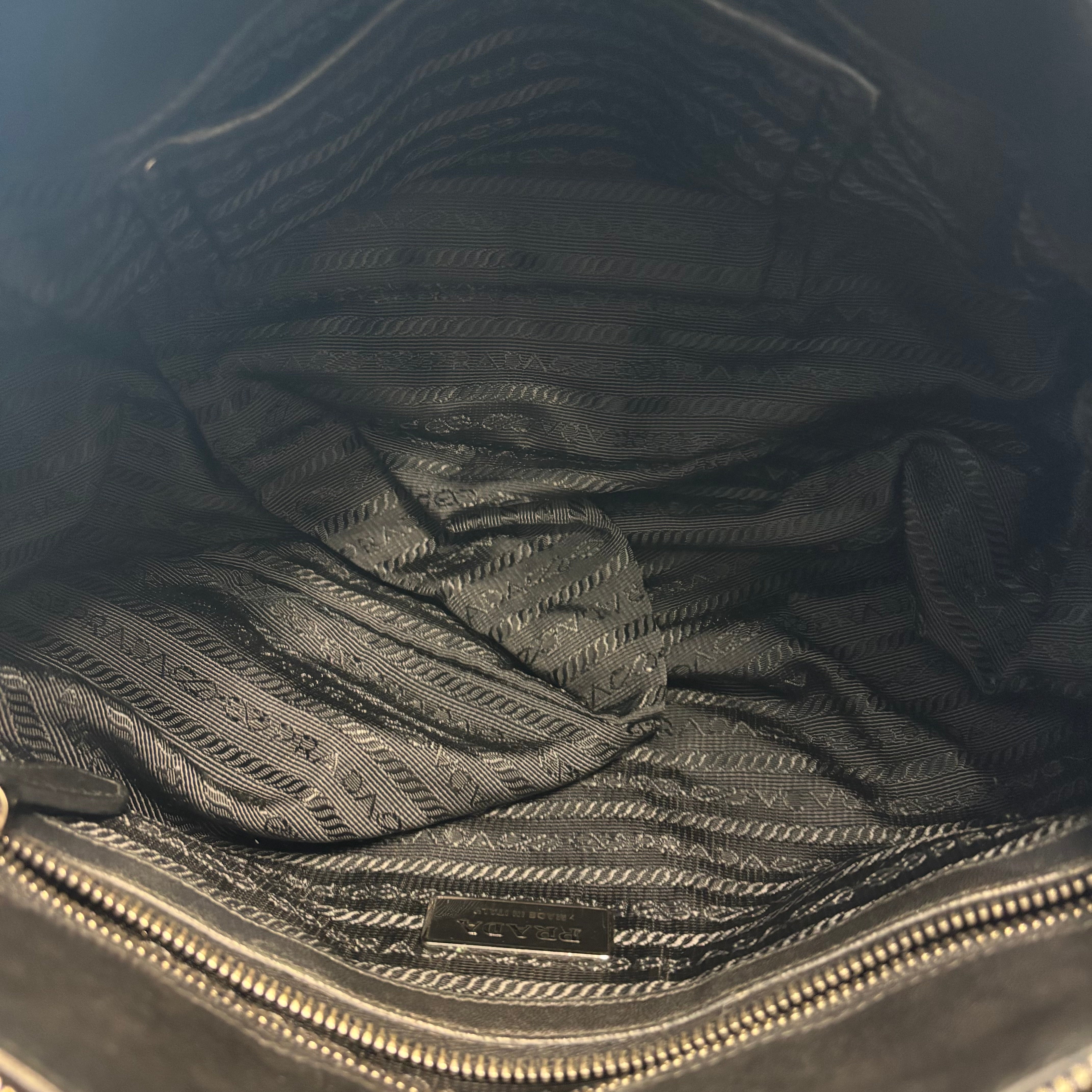 J1073 Prada Shoulder Bag Gaufre | Pre-Owned Black Tessuto nylon