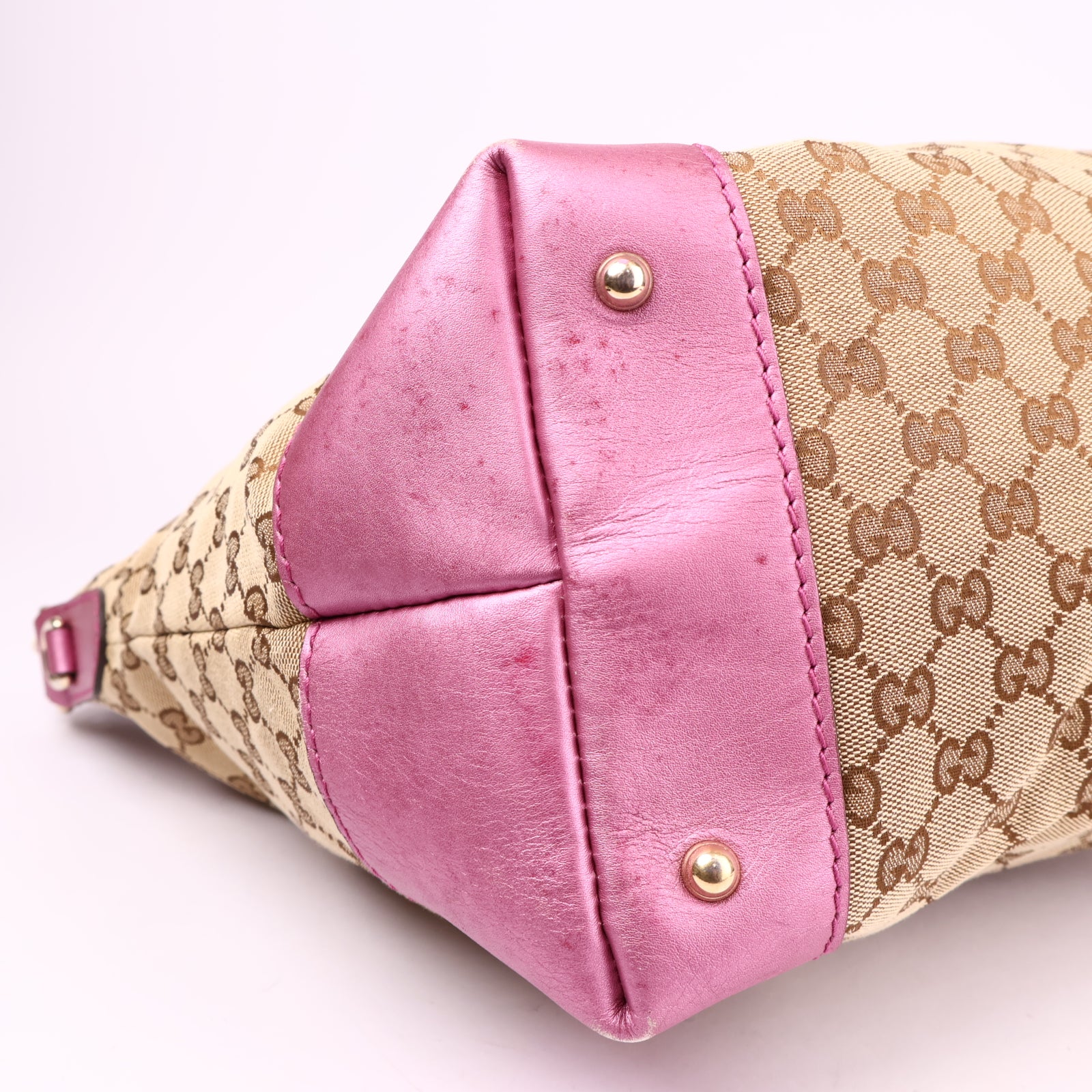 J3602 Gucci Beige/Pink GG Canvas Heart-Bit Hobo Bag- Pre Owned