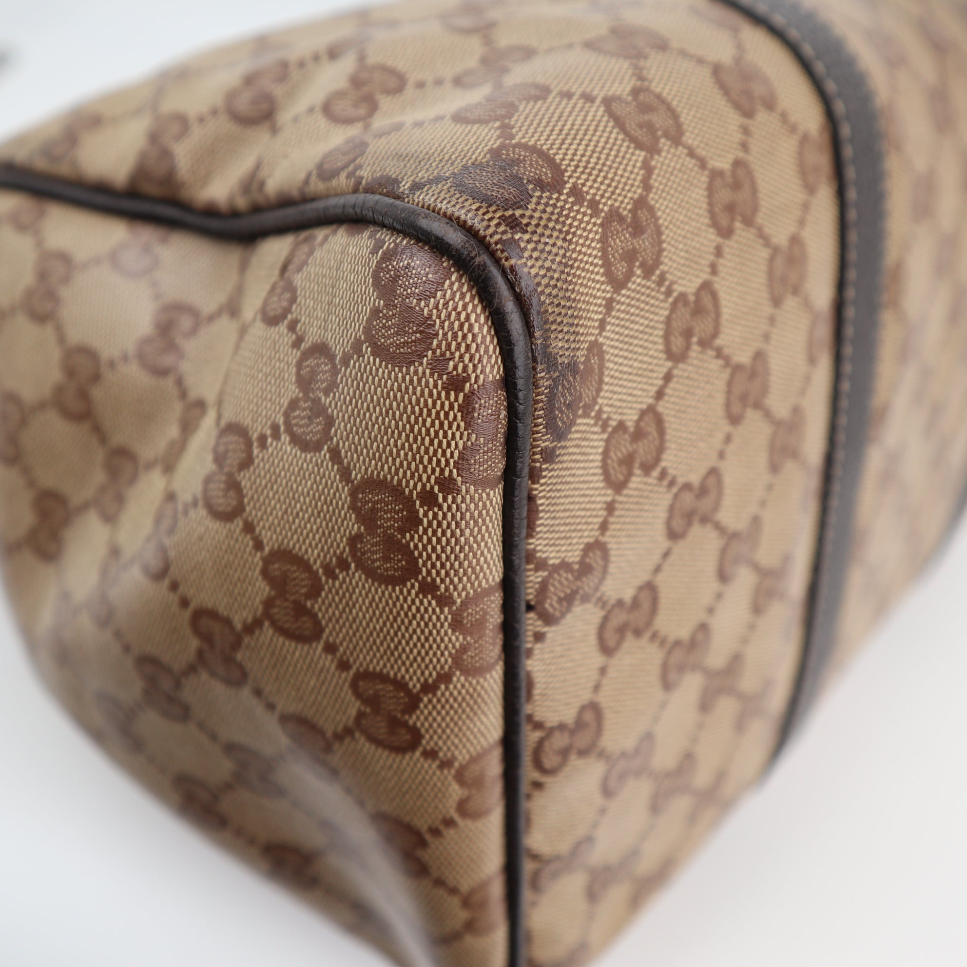 C1919 Gucci Top Handle Bag Beige/Ebony GG Crystal Medium Joy Boston Bag | Pre-Owned Very Good Beige Canvas GG