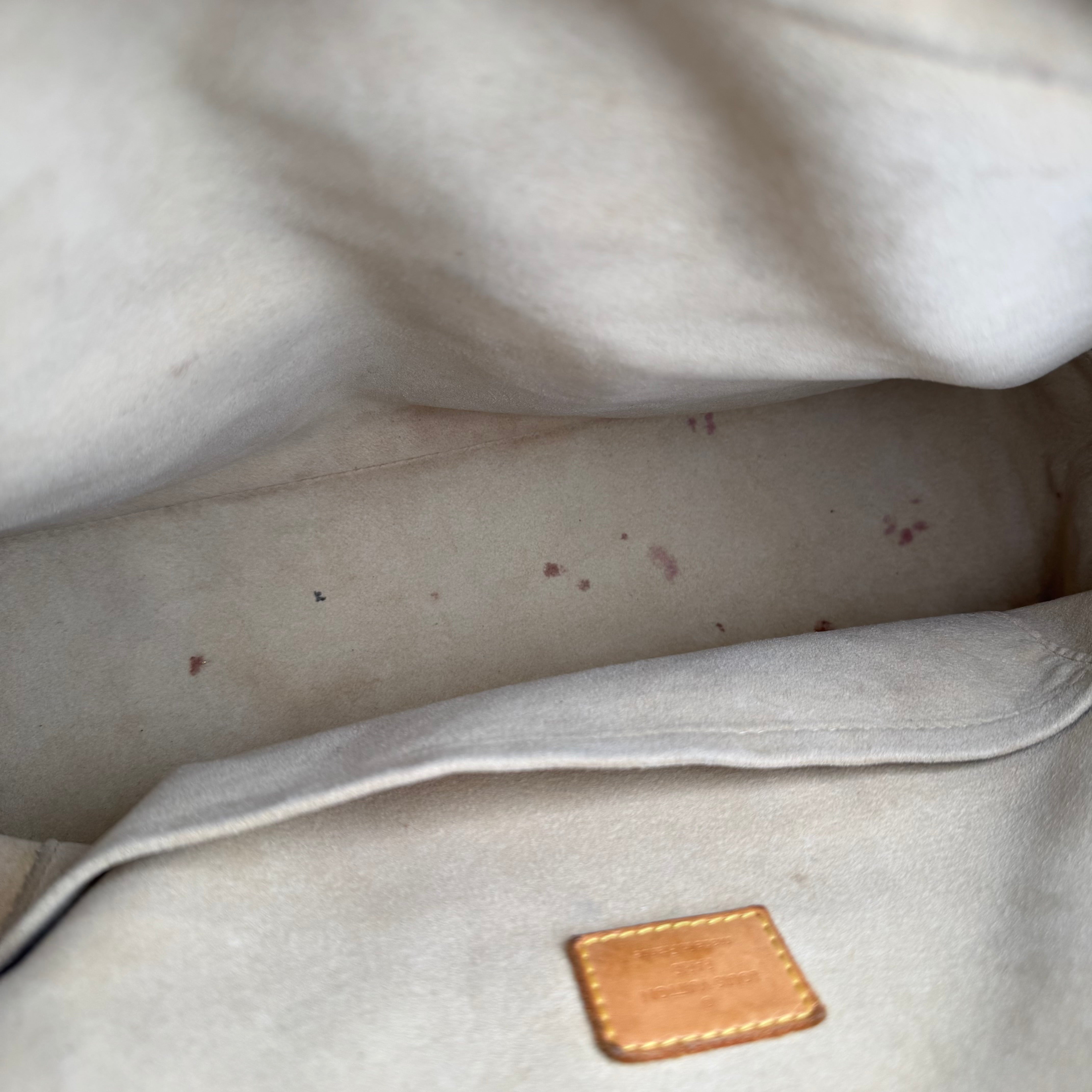 J2040 Louis Vuitton Monogram Manhattan GM Bag- Pre Owned