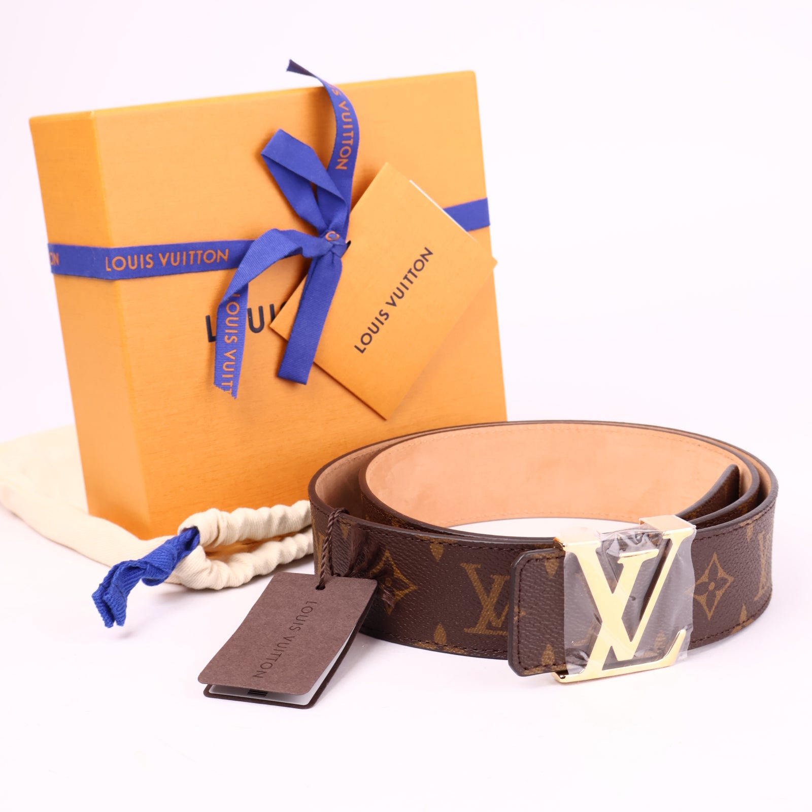 J3664-LOUIS VUITTON, a monogram canvas belt, size 95/38