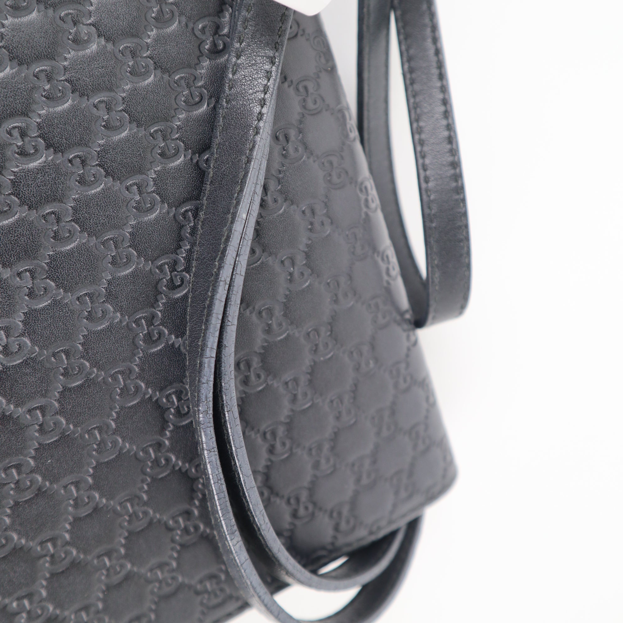 C1950 Gucci Wallet GG Micro Leather Crossbody Wallet Black | Pre-Owned Very Good Black Leather