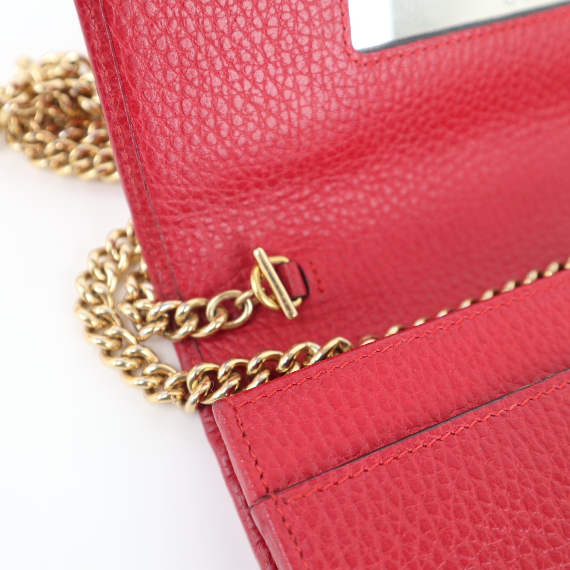 C1951 Gucci Wallet on Chain GG Marmont wallet on chain in Rosso Ancora red | Pre-Owned Excellent Red GG