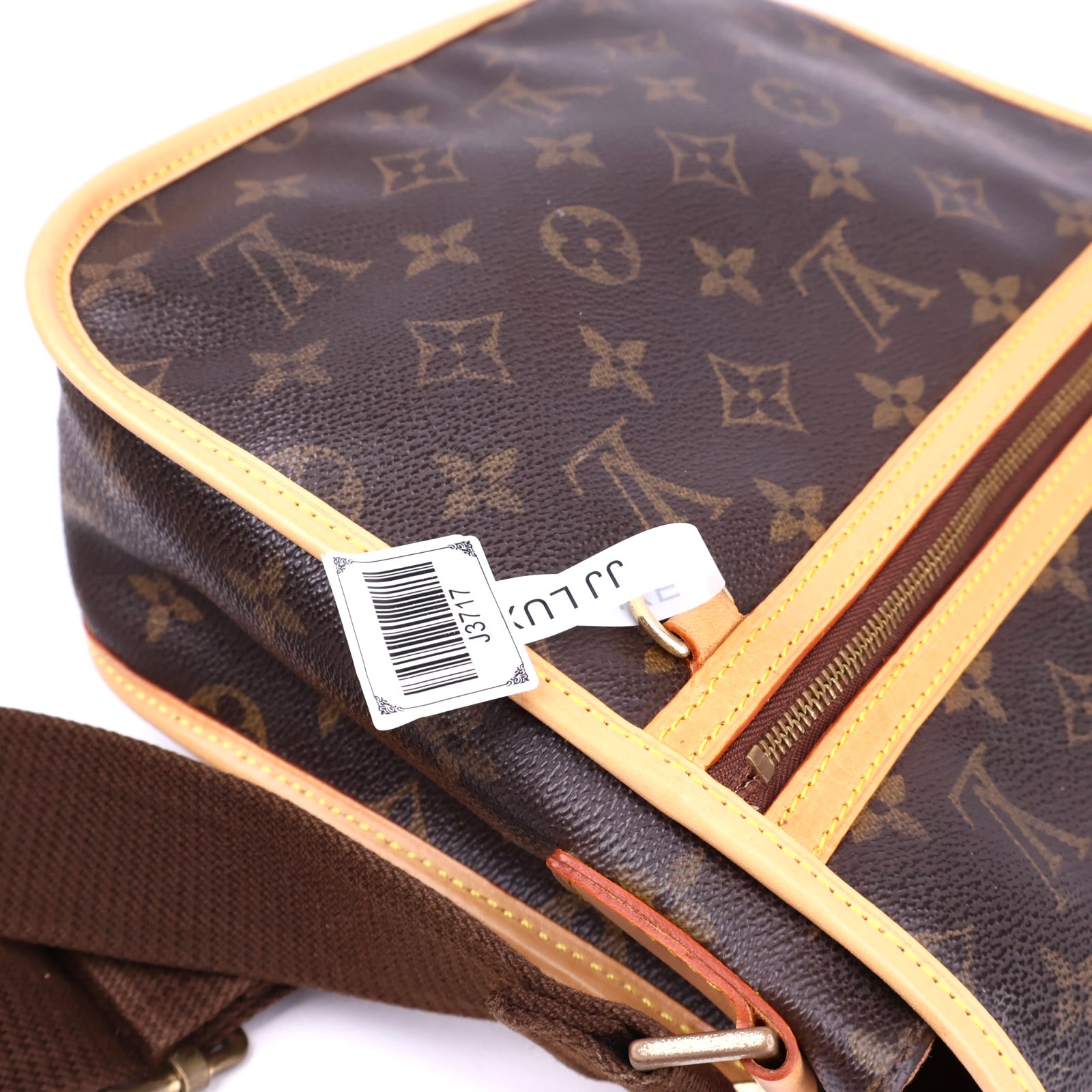 J3717 Louis Vuitton Bosphore PM Shoulder Bag- Pre Owned