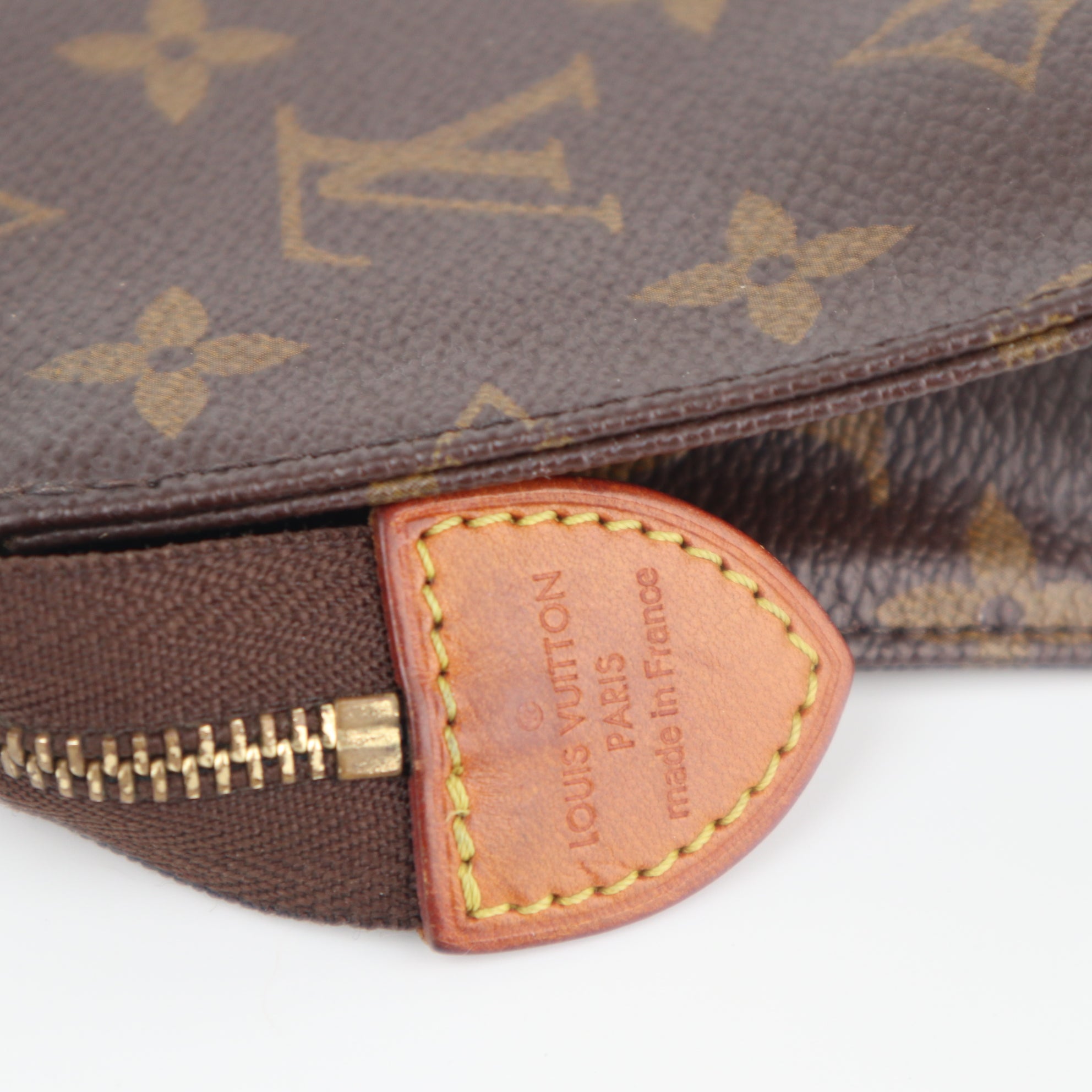 C1976 Louis Vuitton Coin Purse Monogram Toiletry Pouch | Pre-Owned Very Good Canvas Monogram