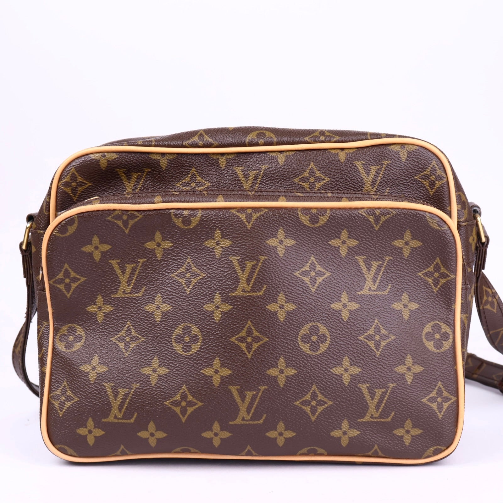 J2050 Louis Vuitton Reporter PM Shoulder Bag- Pre Owned
