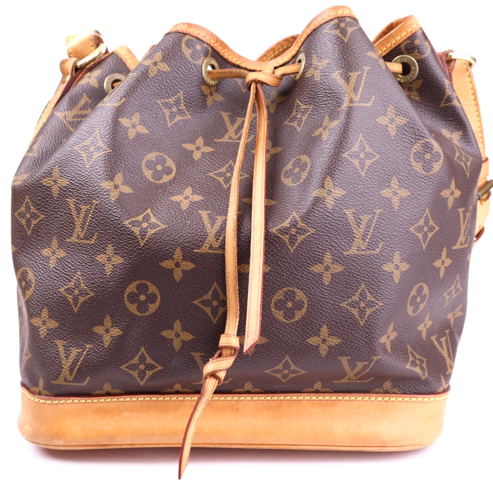 J2034 Louis Vuitton Petit Noé Bucket Bag- Pre Owned