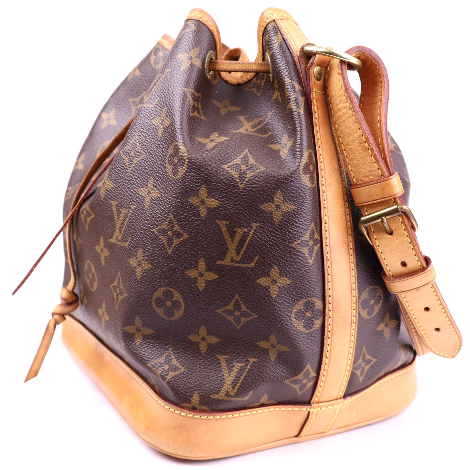 J2034 Louis Vuitton Petit Noé Bucket Bag- Pre Owned