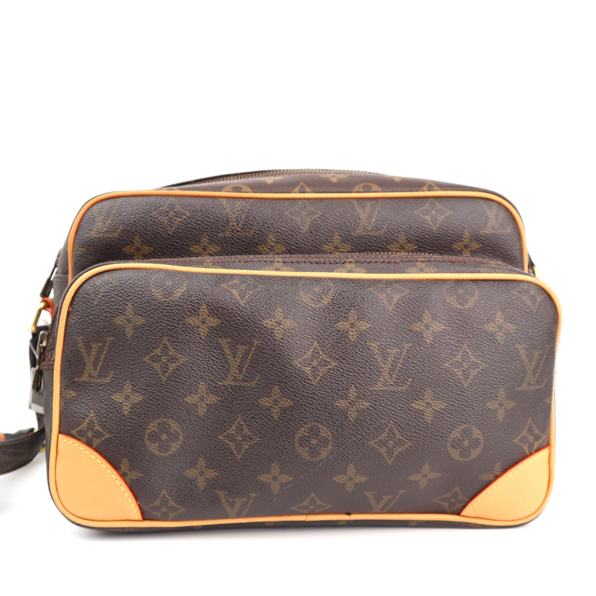 C1339R Louis Vuitton Nil Monogram-Pre Owned