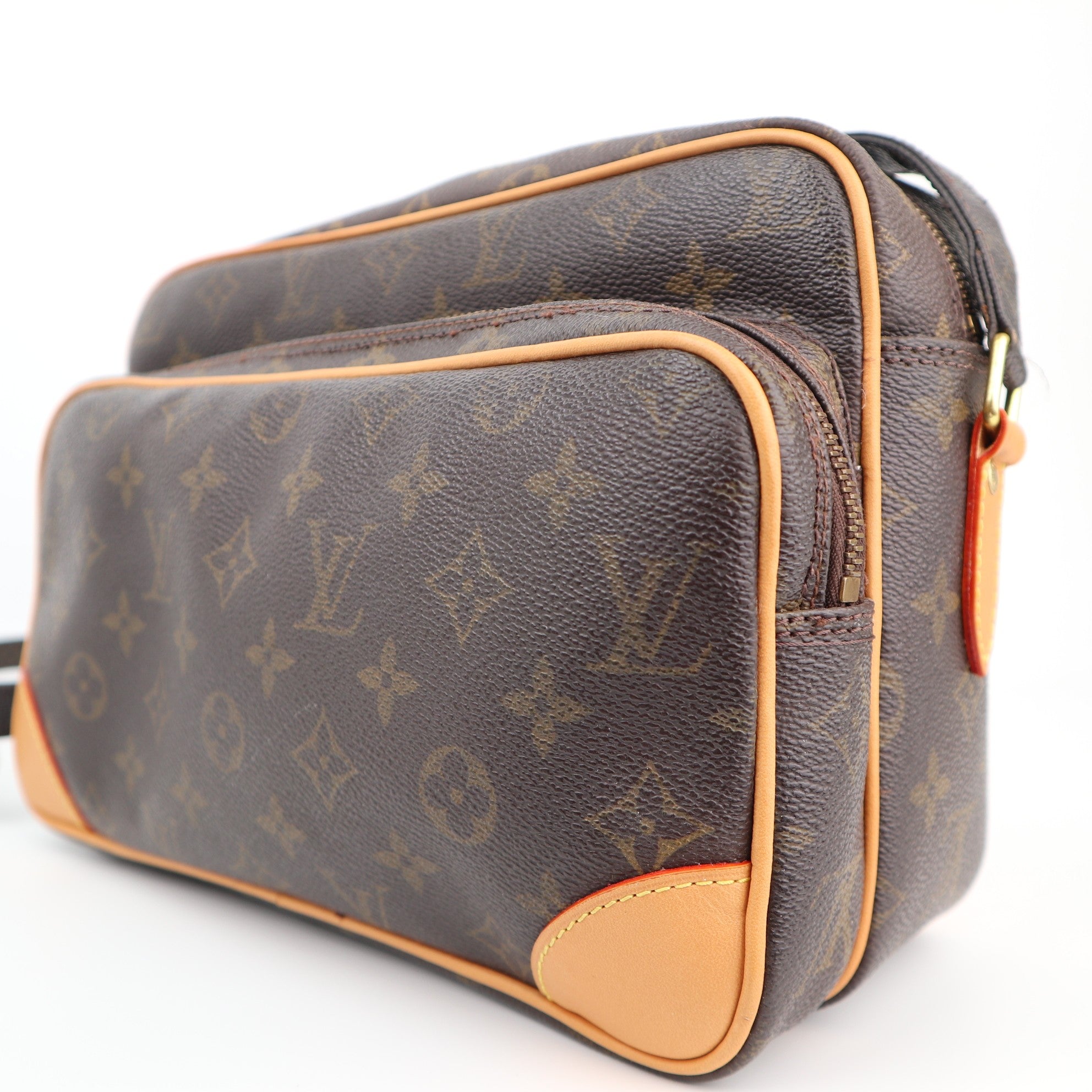 C1339R Louis Vuitton Nil Monogram-Pre Owned