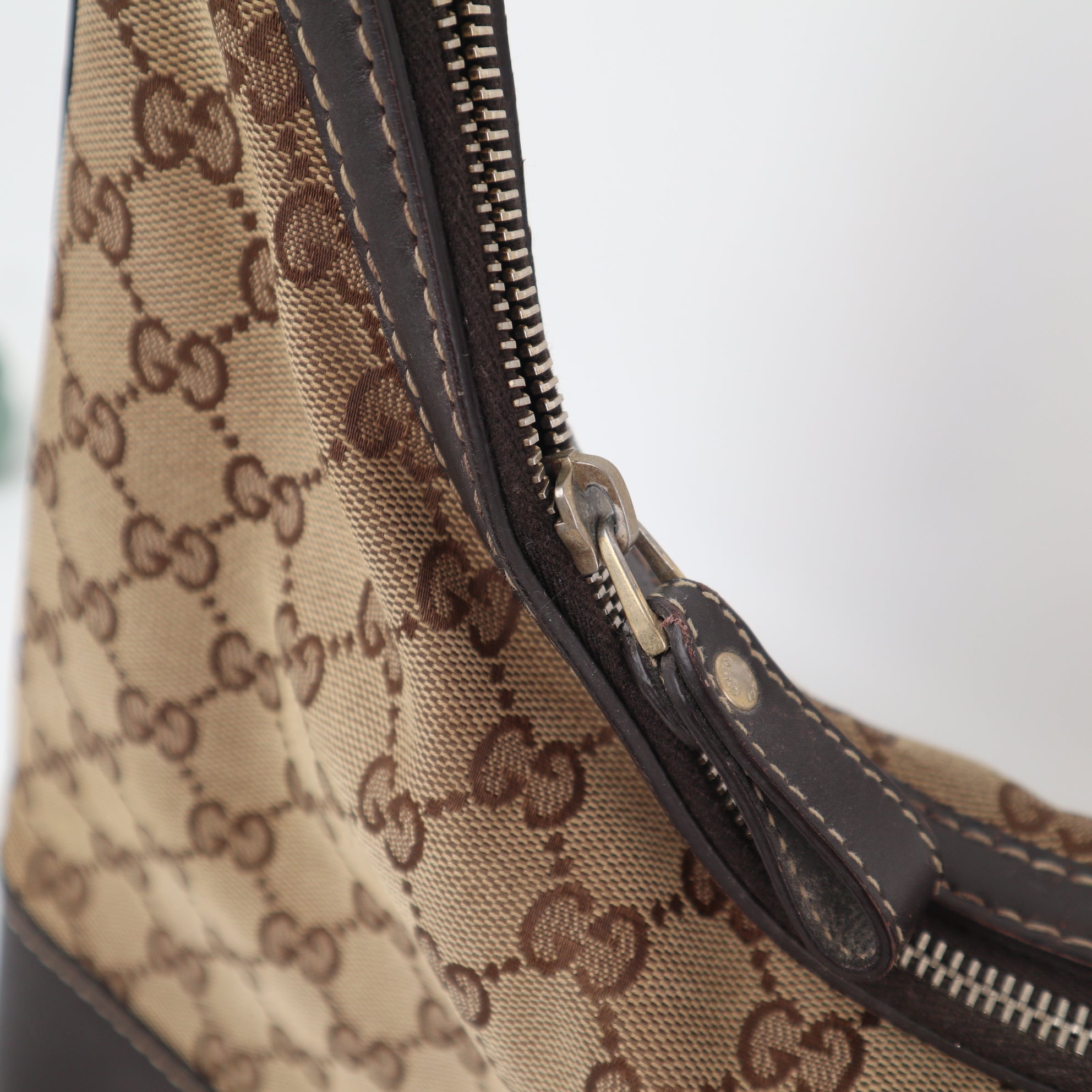 C2174 Gucci Shoulder Bag Monogram Medium Lovely Heart Hobo Bag | Pre-Owned Very Good Brown Monogram