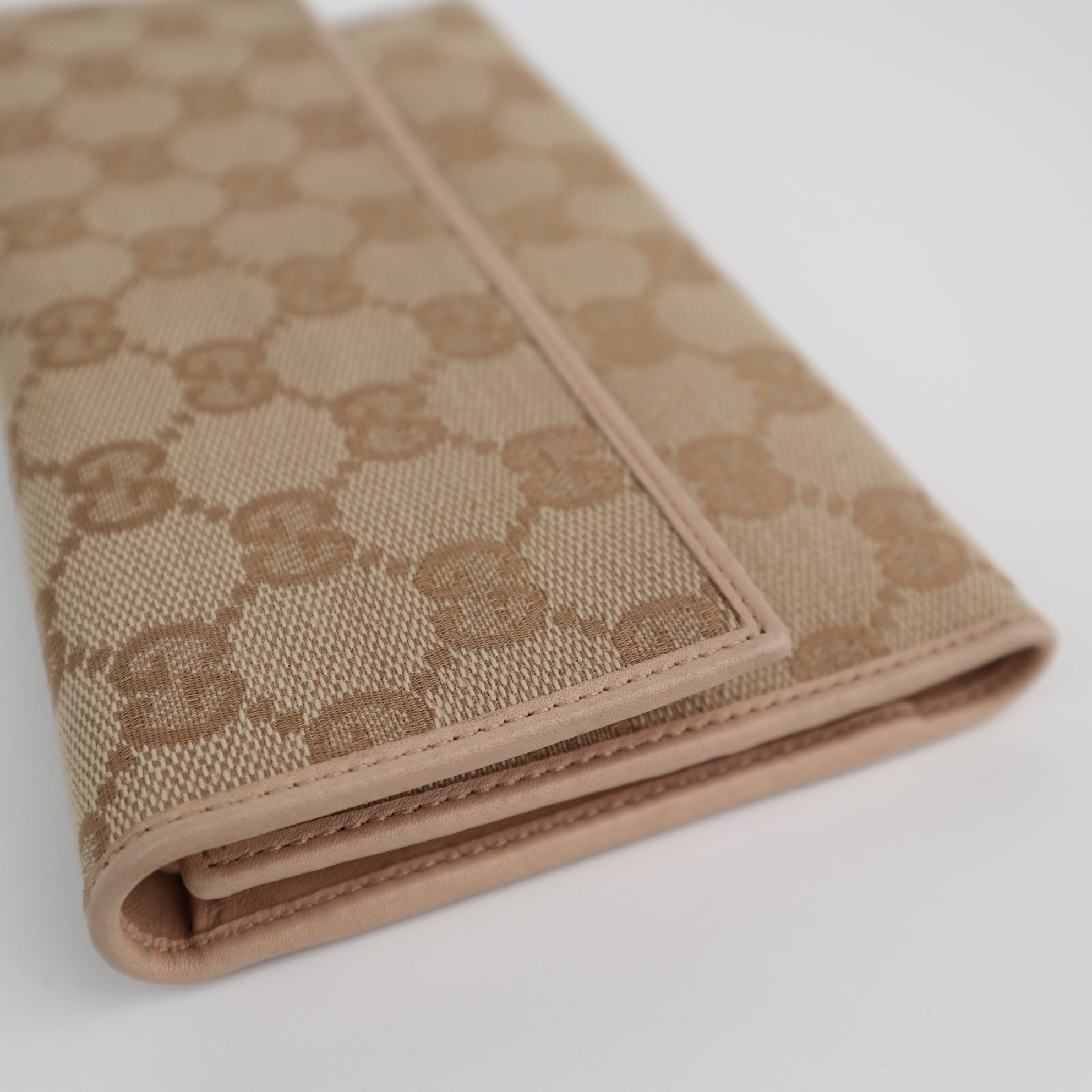 C2199 Gucci Long Wallet Abbey Long Wallet | Pre-Owned Excellent Beige GG fabric, leather trim