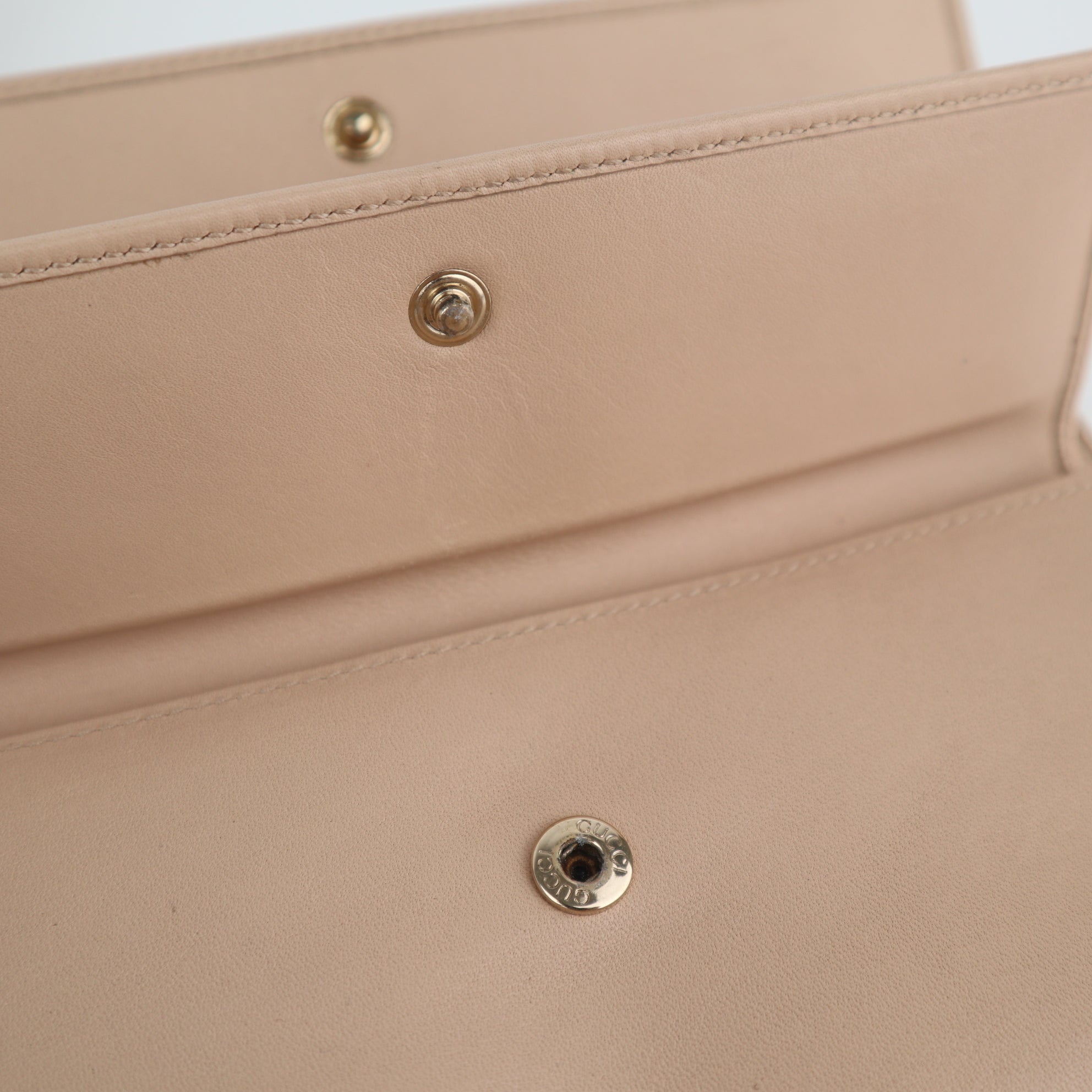 C2199 Gucci Long Wallet Abbey Long Wallet | Pre-Owned Excellent Beige GG fabric, leather trim
