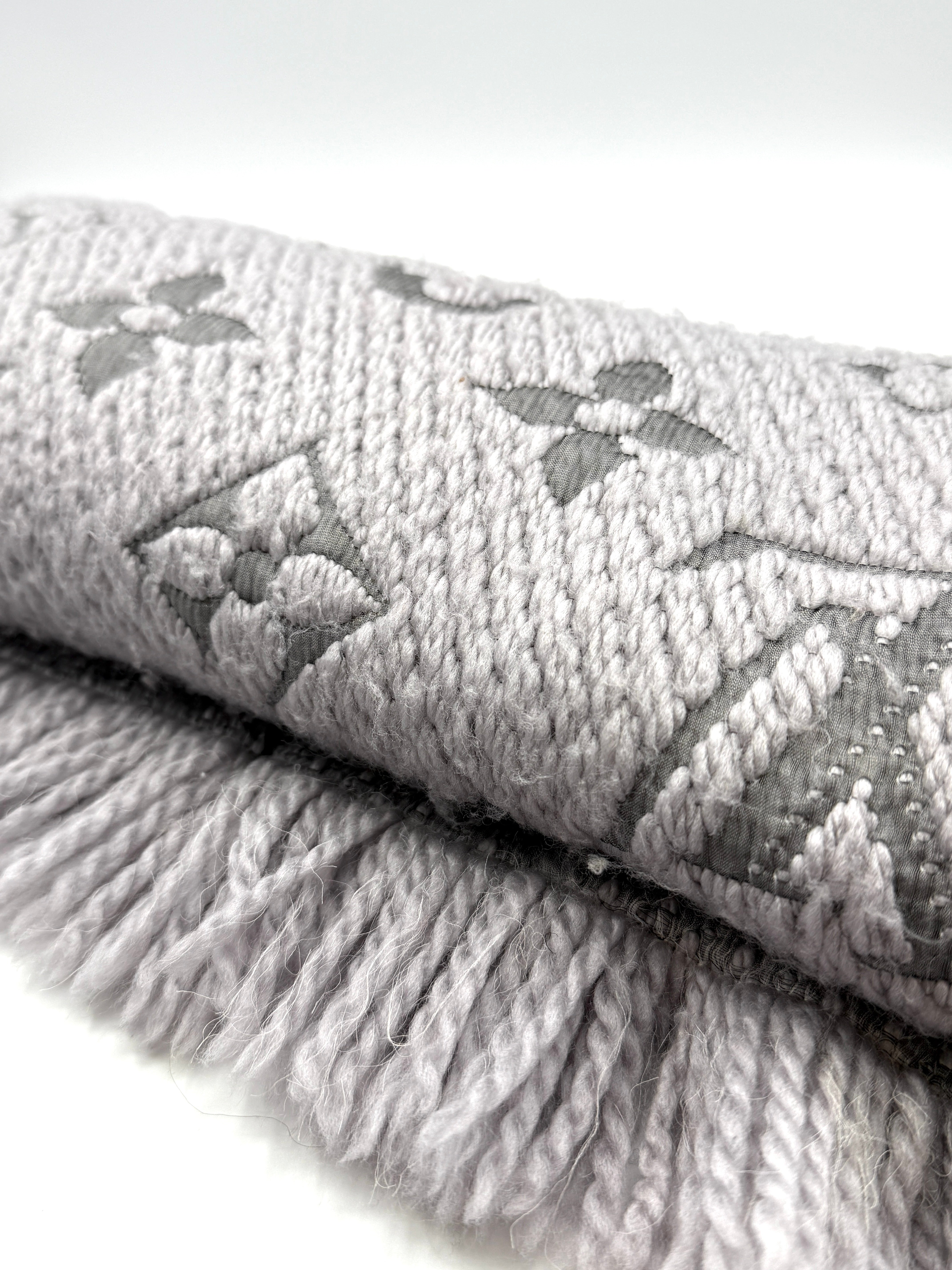 Louis Vuitton Scarf Echarpe Logomania Wool/Silk Gris Perle (Grey) M74742
