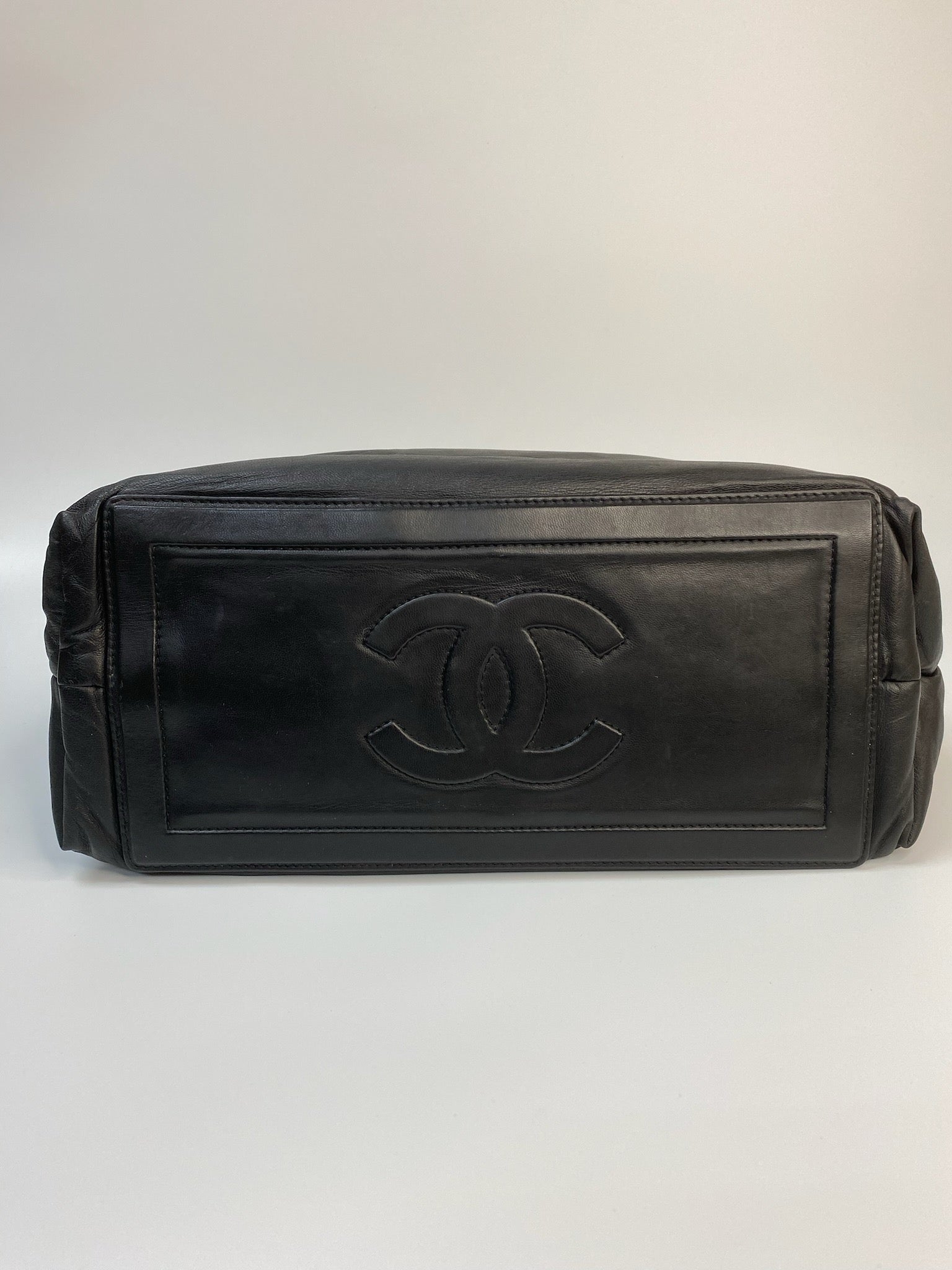 J2853 Chanel Top Handle Bag Coco Cocoon Black Soft Leather Tote Bag | Pre-Owned Black Leather
