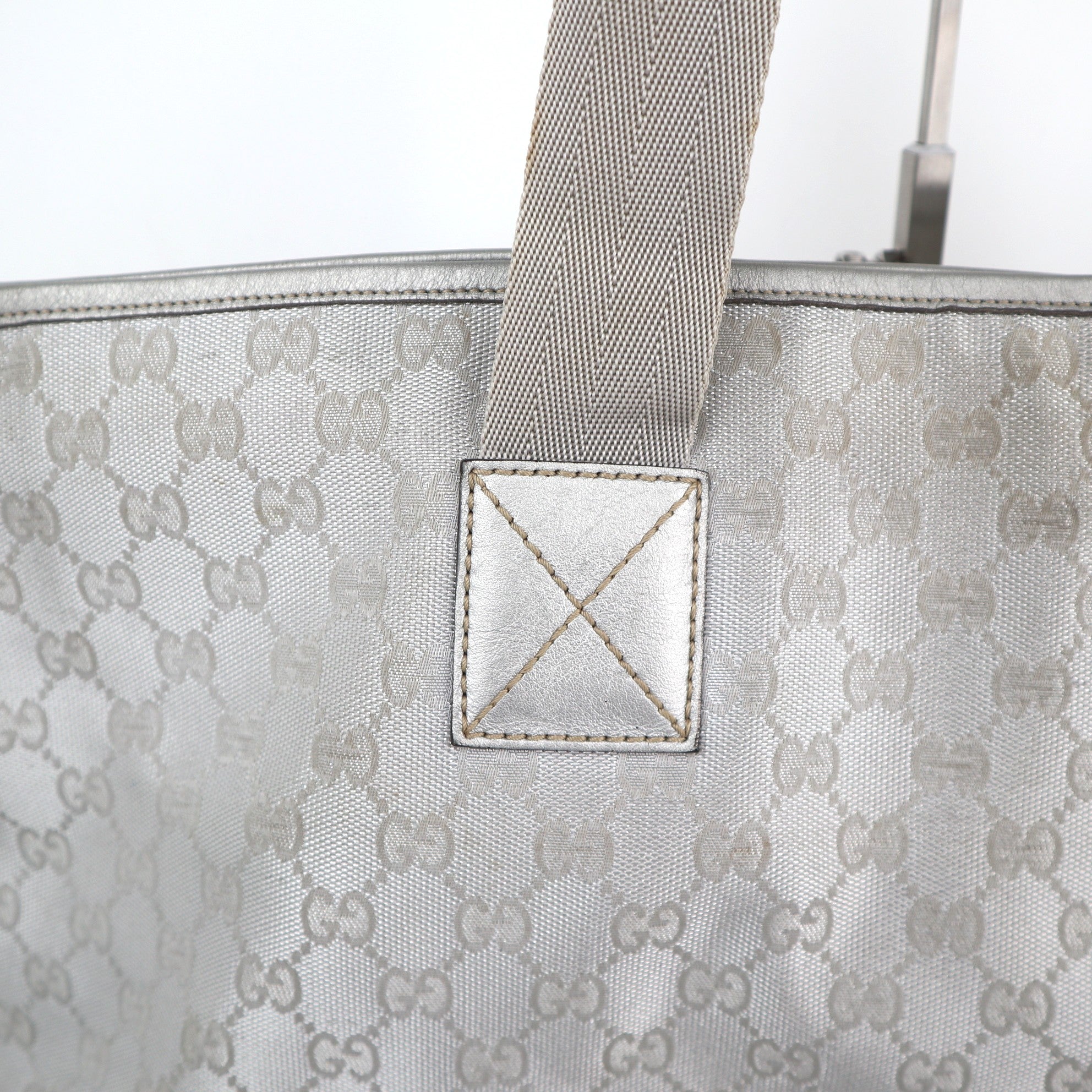 C2232 Gucci Tote Bag GG Web Large | Pre-Owned Very Good Silver Coated Canvas And Leather Trim
