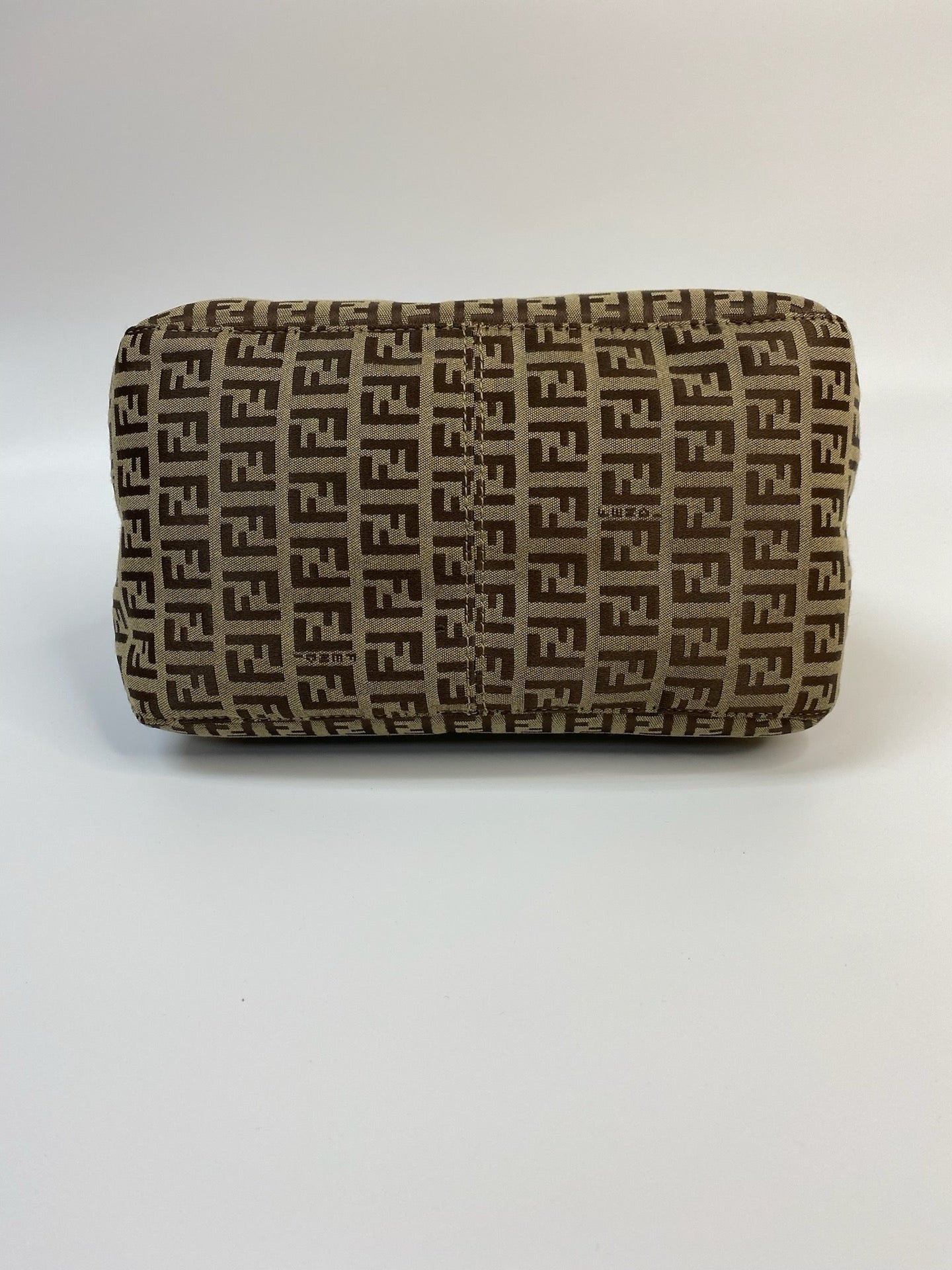 J2944 Fendi Shoulder Bag Zucchino Cnavas FF Double Flap Shoulder Bag | Pre-Owned Brown Canvas FF Monogram