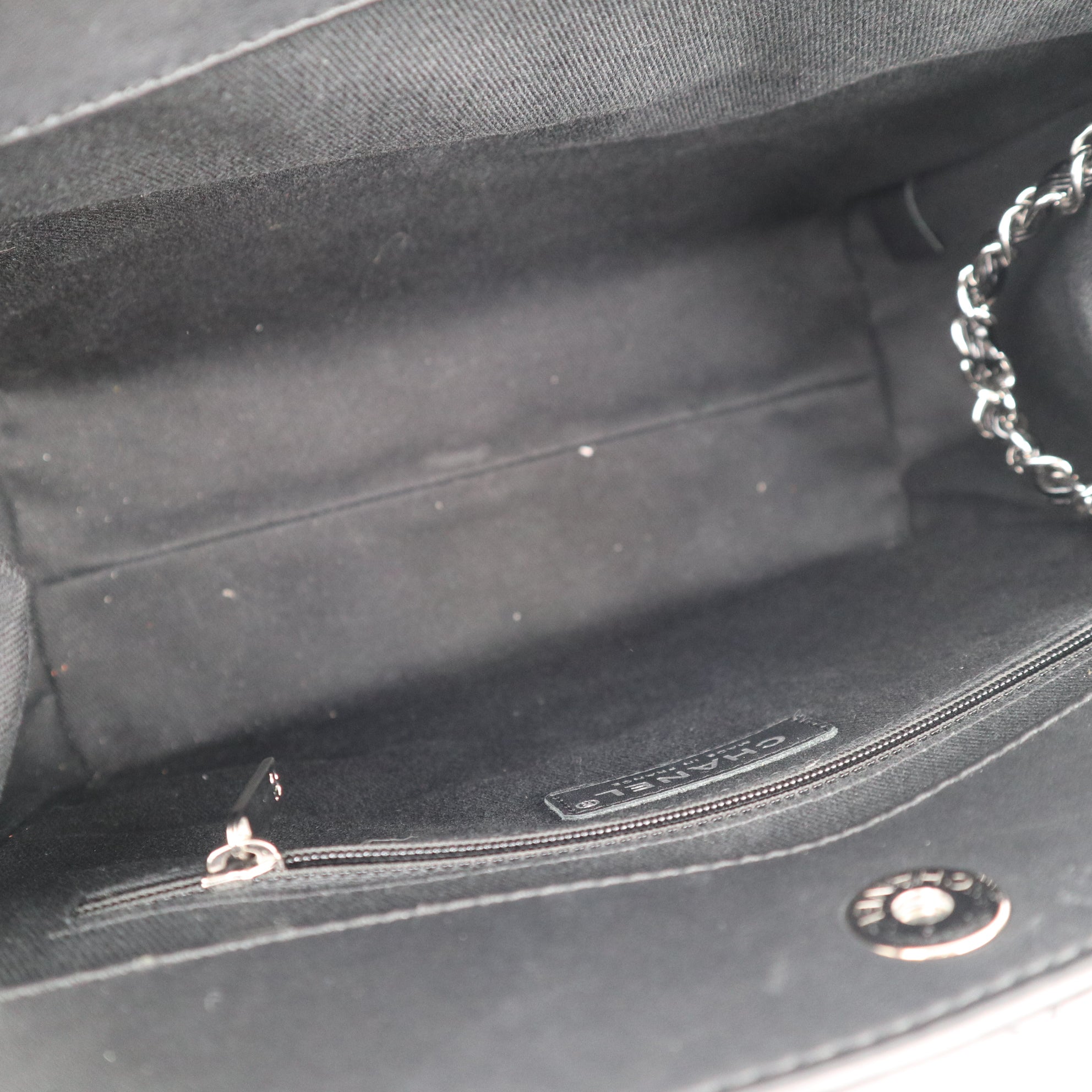 C2257 Chanel Shoulder Bag Timeless CC Shopping Tote | Pre-Owned Very Good Black Patent Leather