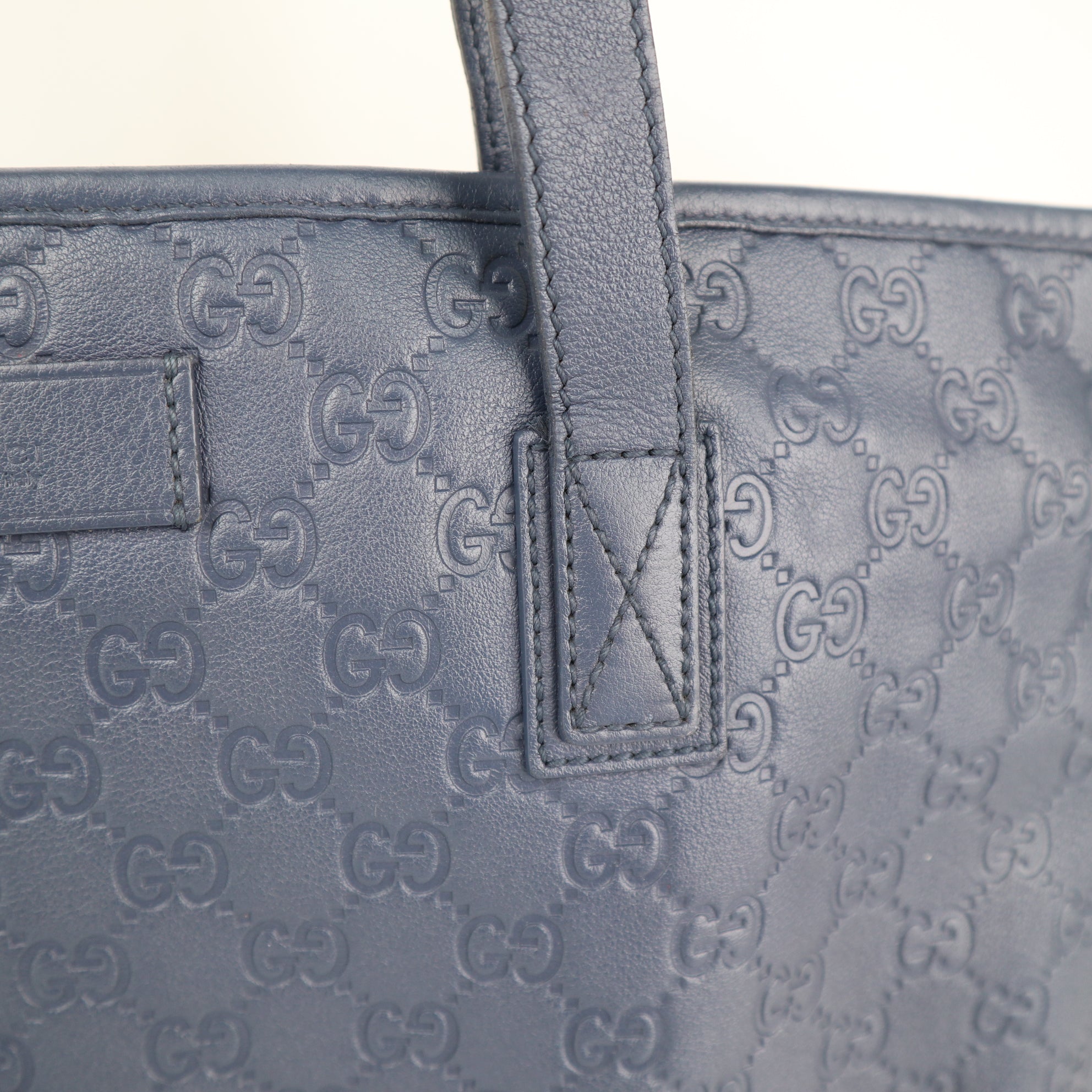 C2271 Gucci Tote Bag Gucci GG Signature Blue Tote | Pre-Owned Excellent Blue Leather GG Monogram