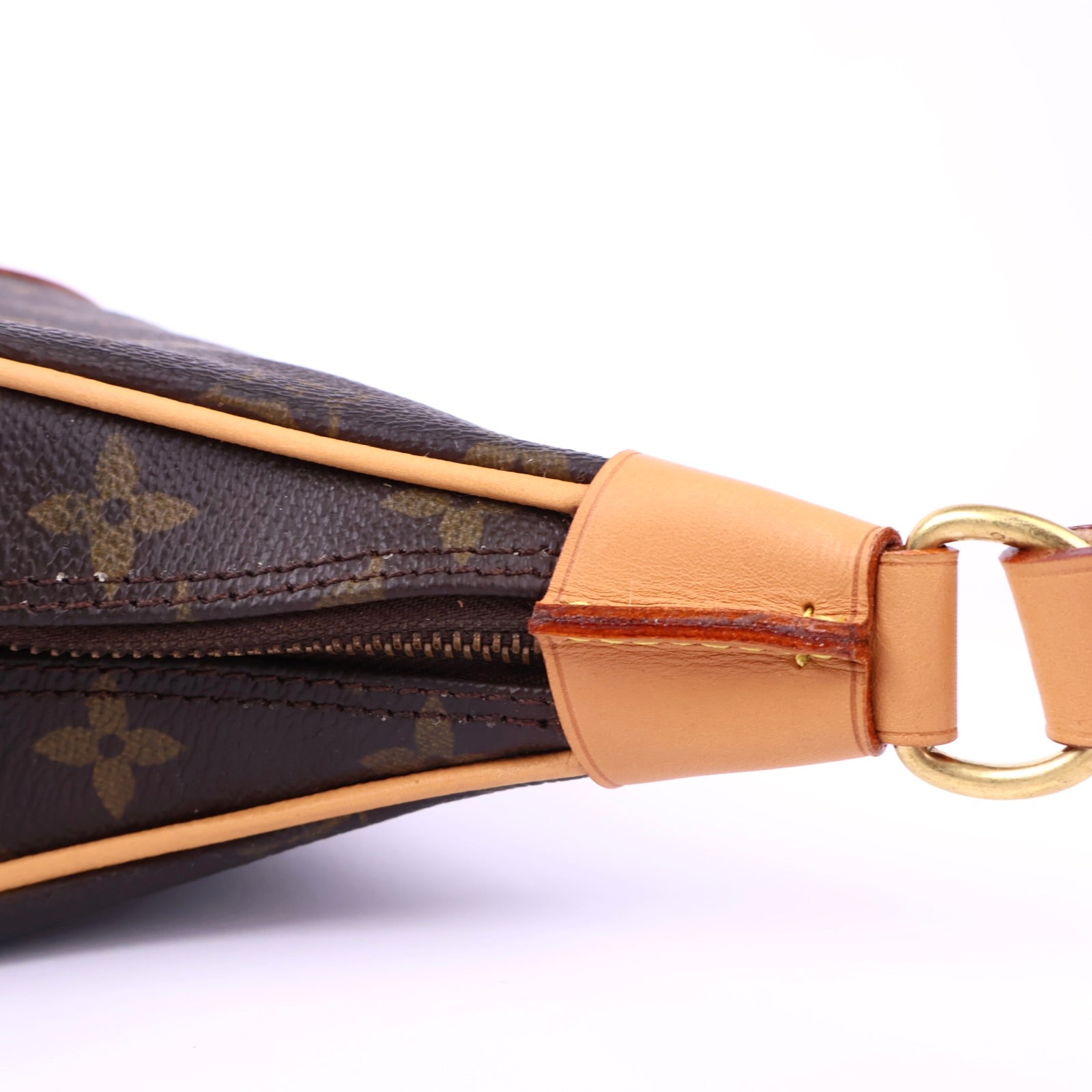 J3305R Louis Vuitton Boulogne 30 Monogram PM Bag- Pre Owned