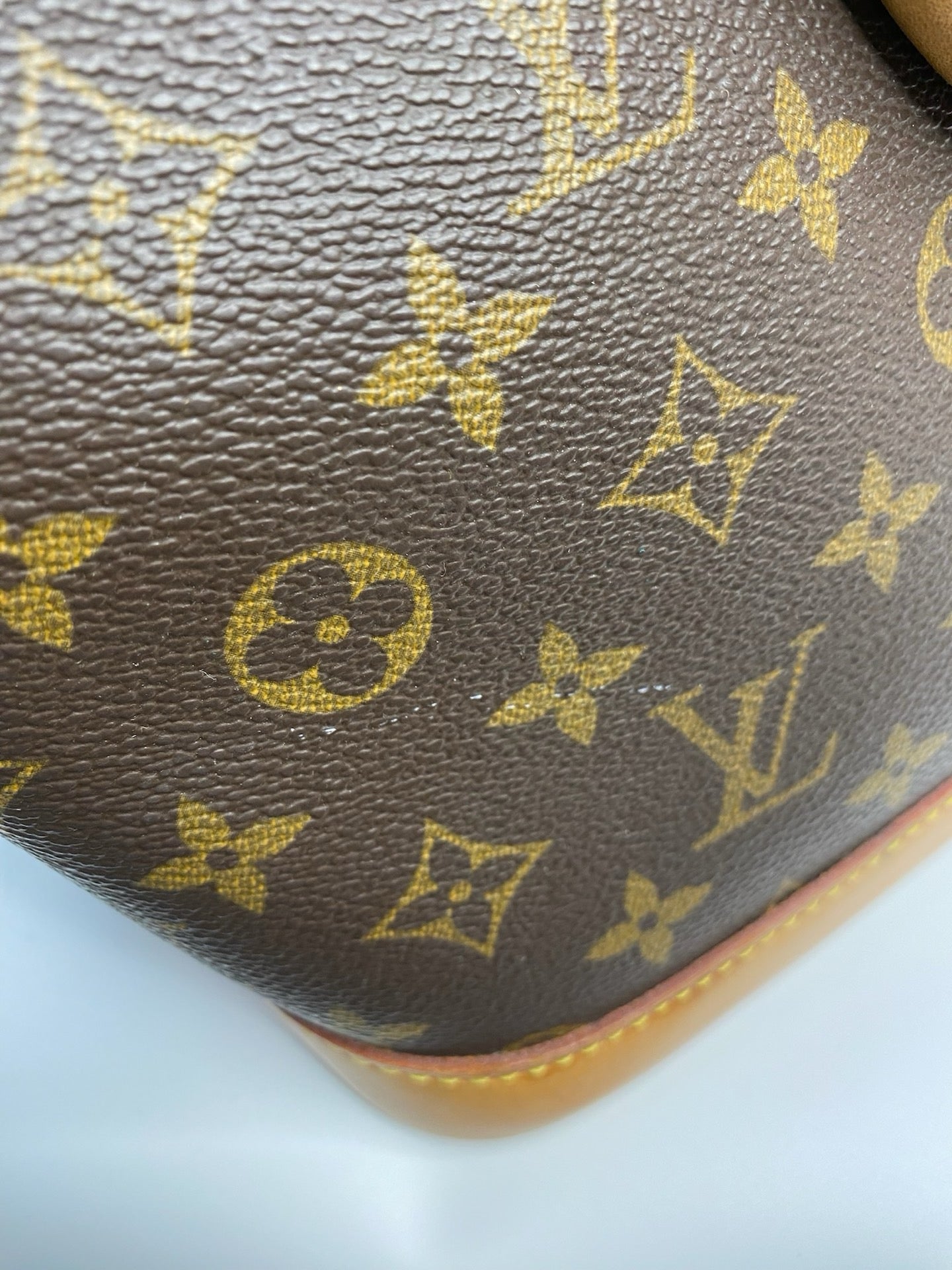 J2914 Louis Vuitton Top Handle Bag Monogram Alma PM | Pre-Owned Brown Monogram Coated canvas, Leather trim